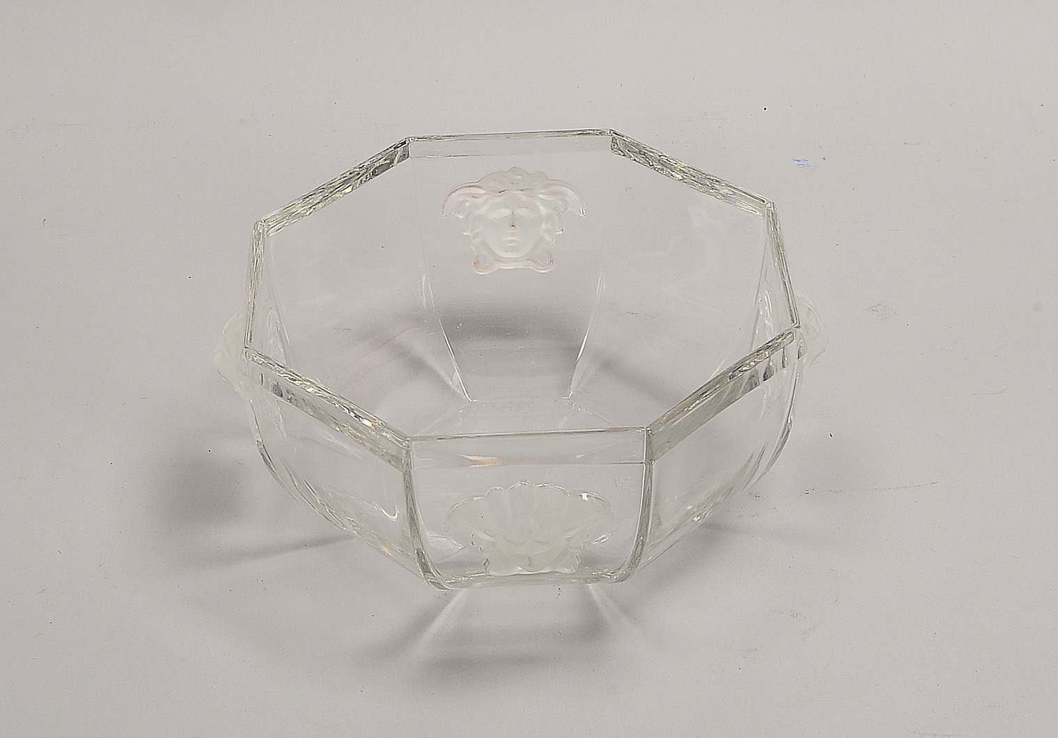 Rosenthal/Versace, Glasschale, 8-pass. Form, umlaufend 4x 'Medusenhäupter'
