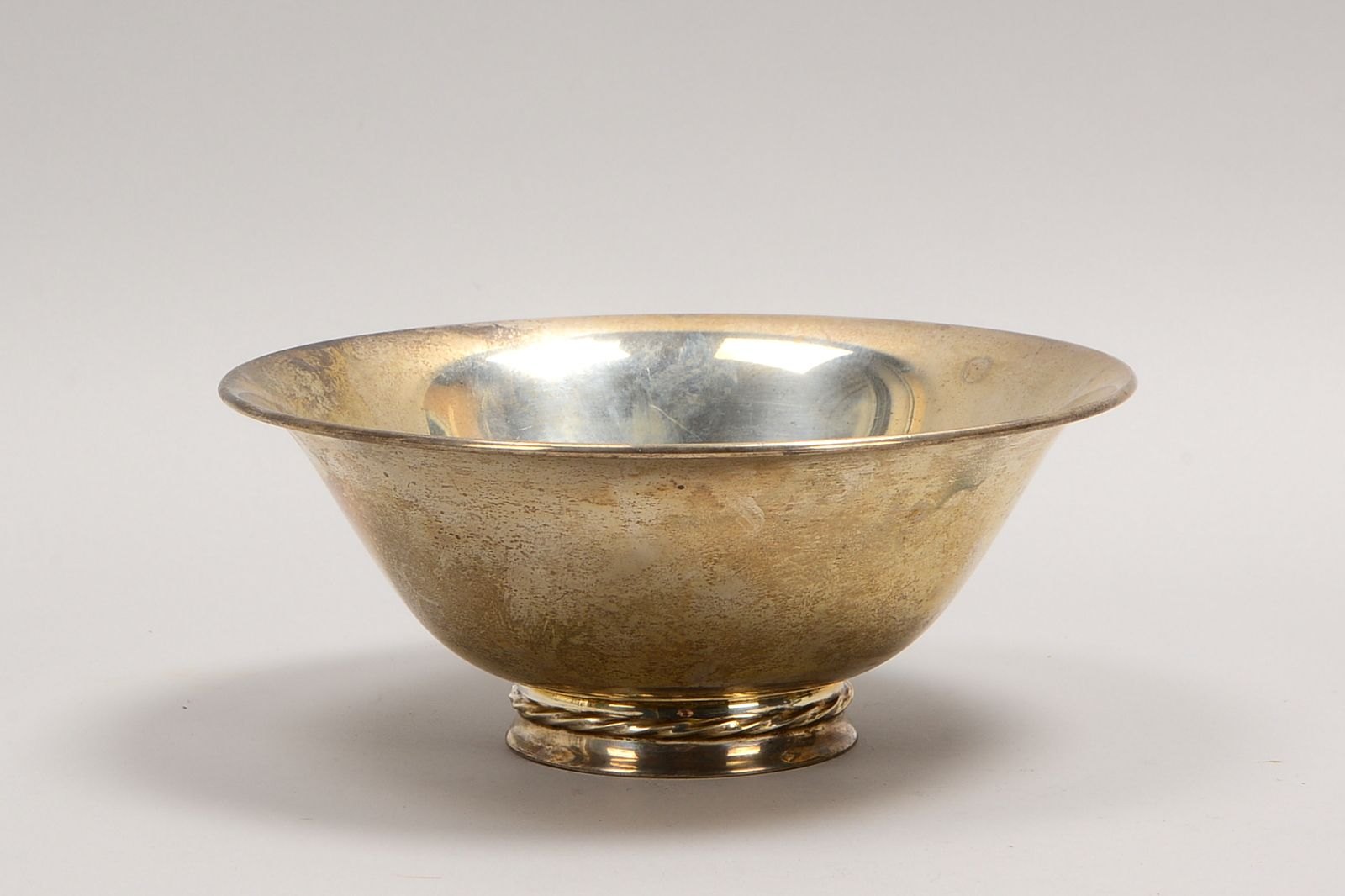 Schale, 925 Sterlingsilber, rund, mit glatter Wandung; Höhe 9,5 cm, Ø 23 cm, Gew. 325 g
