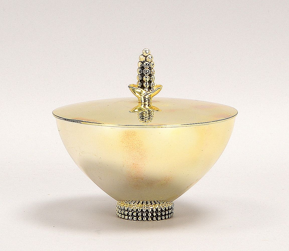 Deckeldose, 925 Sterlings., runder Stand/mit Perldekor; Höhe 12 cm, Ø 13,5 cm, Gew. 390 g