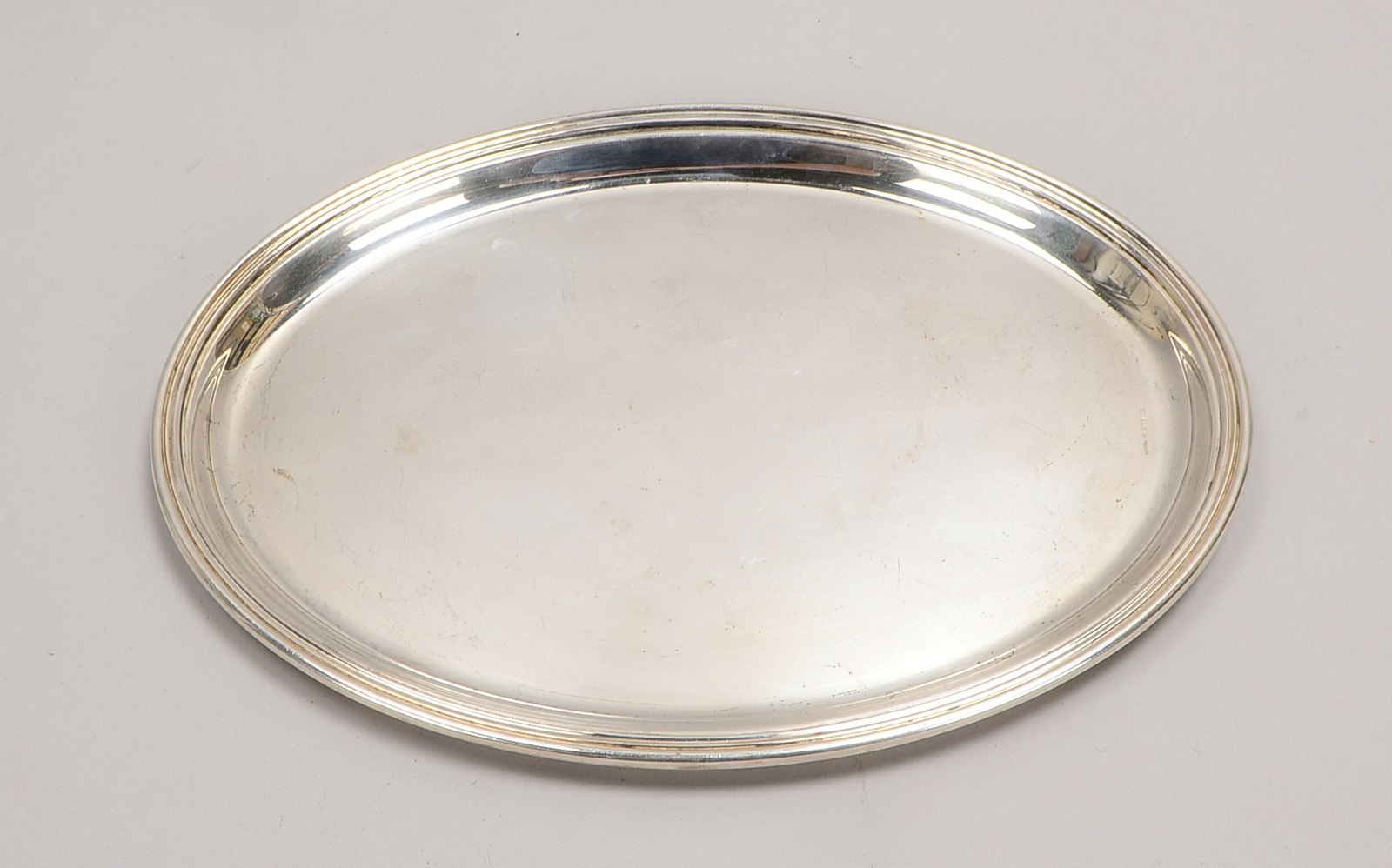 Greggio/Italien, ovales Tablett, 800 Silber; Maße 28,5 x 21,5 cm, Gewicht 305 g
