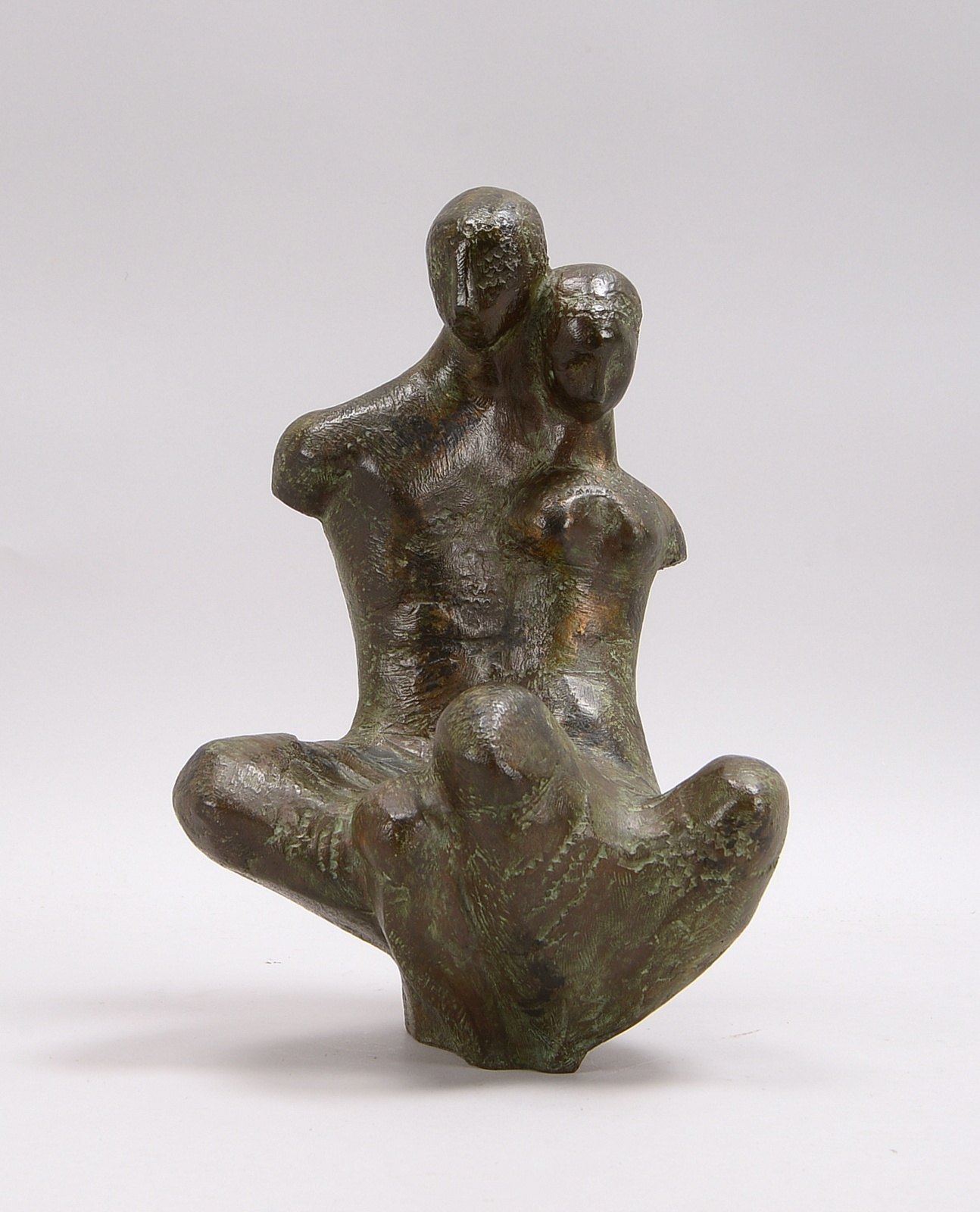 Engelin-Hommes, Gisela, Bronzeskulptur, 'Sitzendes Paar', mit feiner Patina, sign.