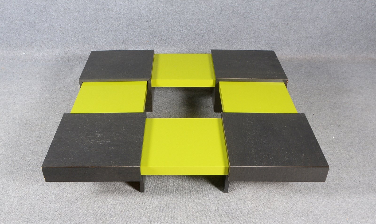 Ligne Roset, Couchtisch, 'Translation', Buchenfurnier/grüner Klavierlack, ausziehb.