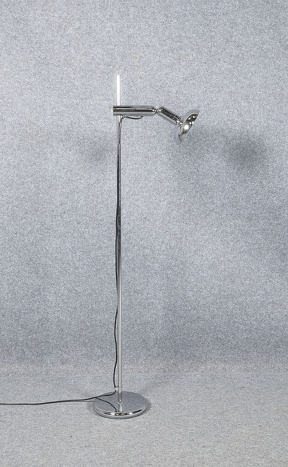 Gebr. Cosack (1970er J.), Stehlampe, 1-fl., verchromt, mit Label, Schnursch.; Höhe 142 cm