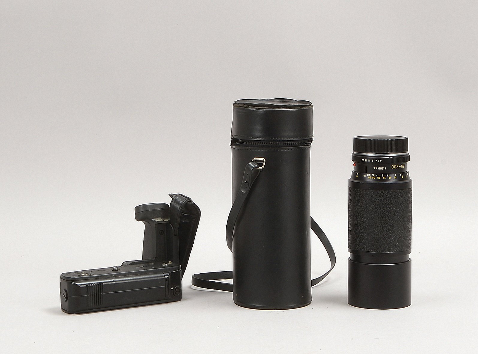 Sammler-Kamerazubehör: orig. Leica-Obj. 'Vario-Elmar-R 75-200 mm', im Köcher