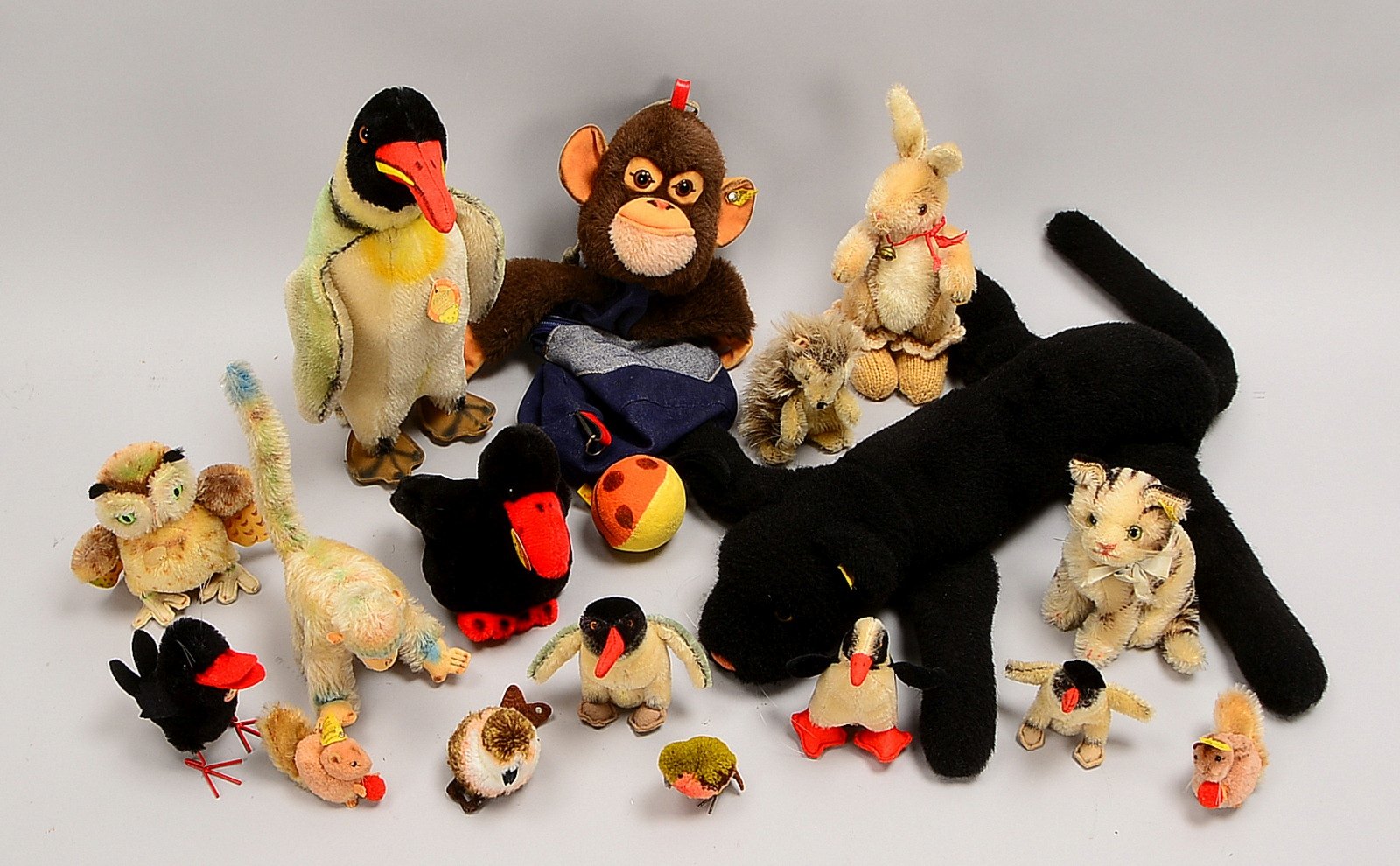 Kleine Sammlung Steiff-Tiere/Plüschfiguren, versch. Ausf. und Größen, 18 Stück