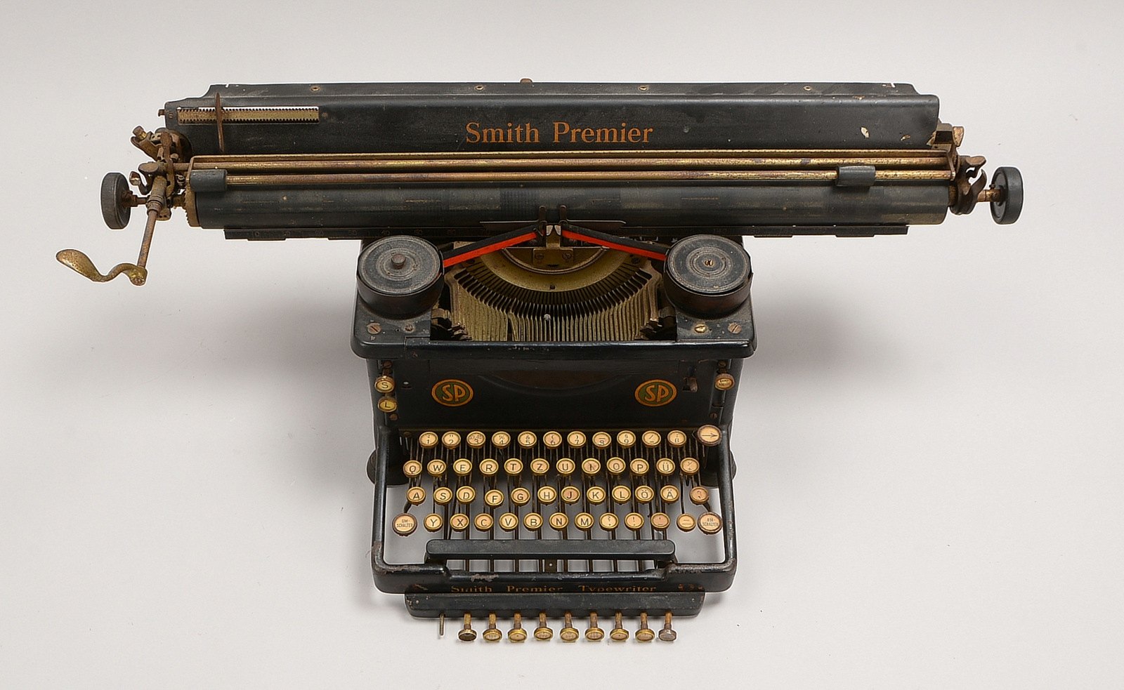 Antike Schreibmaschine (NY), Smith 'Premier', 71 cm (28") Schlittenbreite f. gr. Formate
