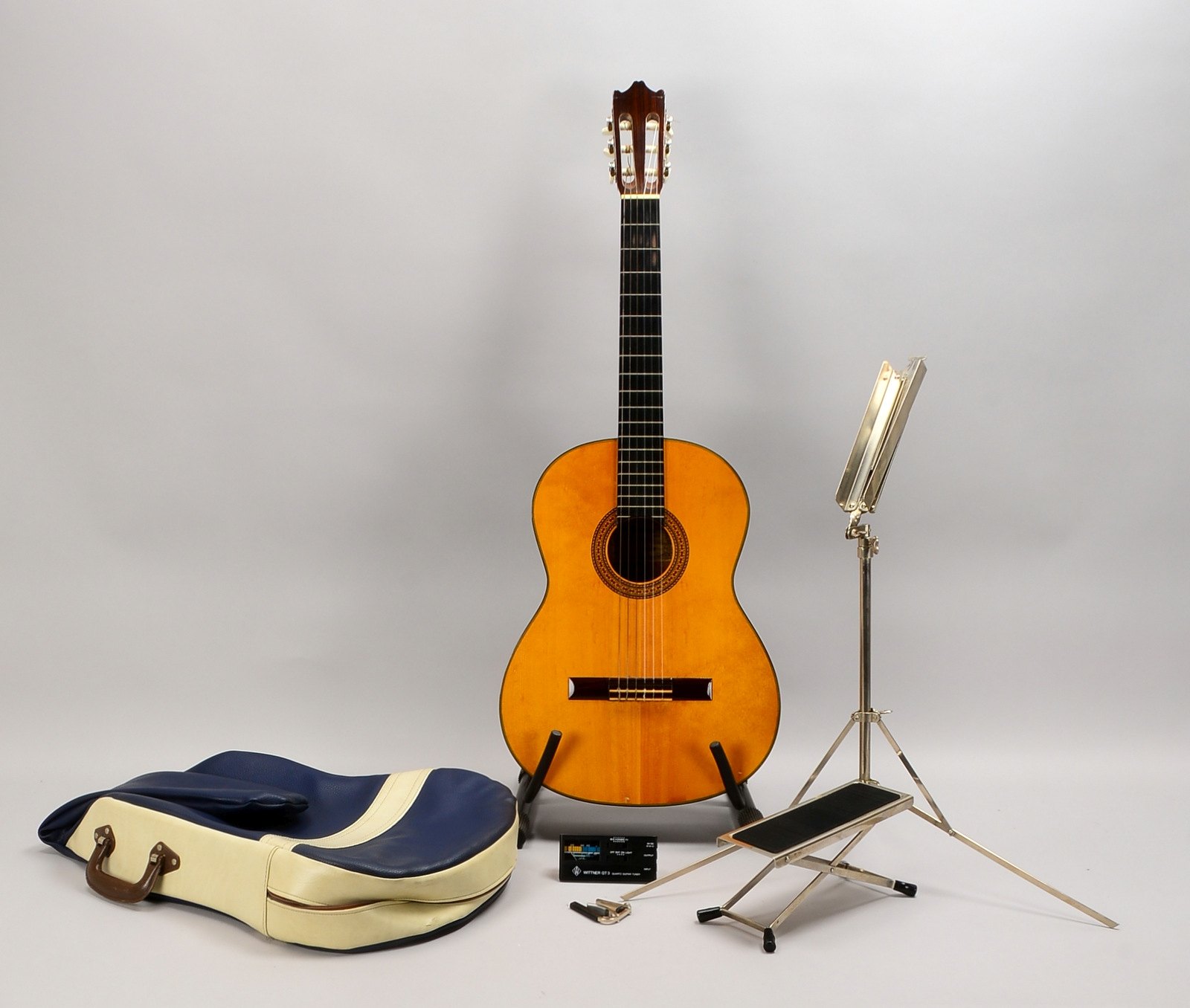 Akustikgitarre, Ibanez, mit Kapodaster, Stimmgerät, Halter, Ständer, Notenständer