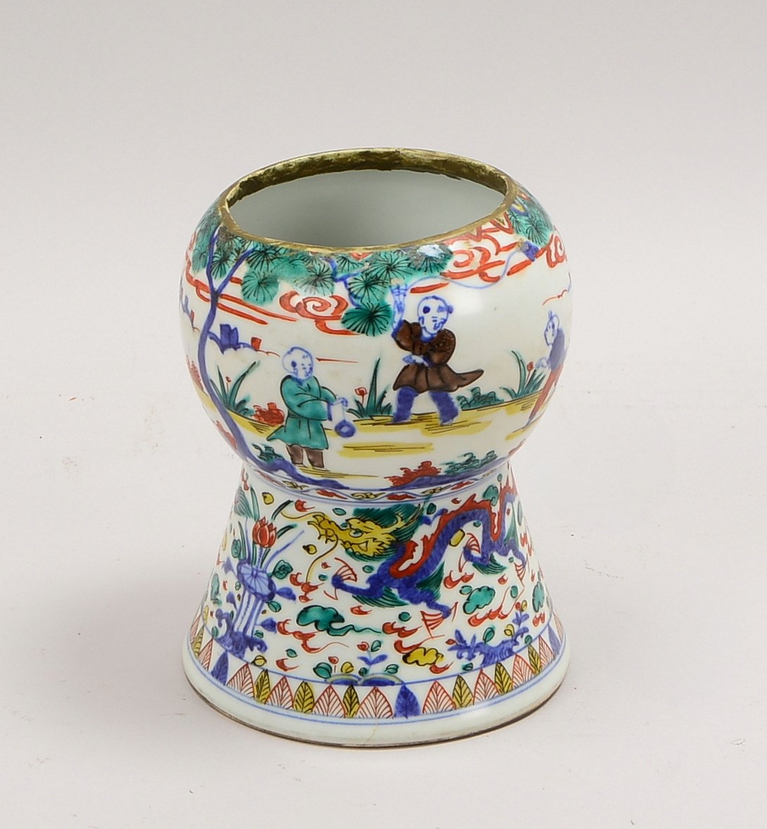 Wanli-Vase (6-f. Bodenmarke), 'Drachenvase' - oben beschnitten; Höhe 19 cm