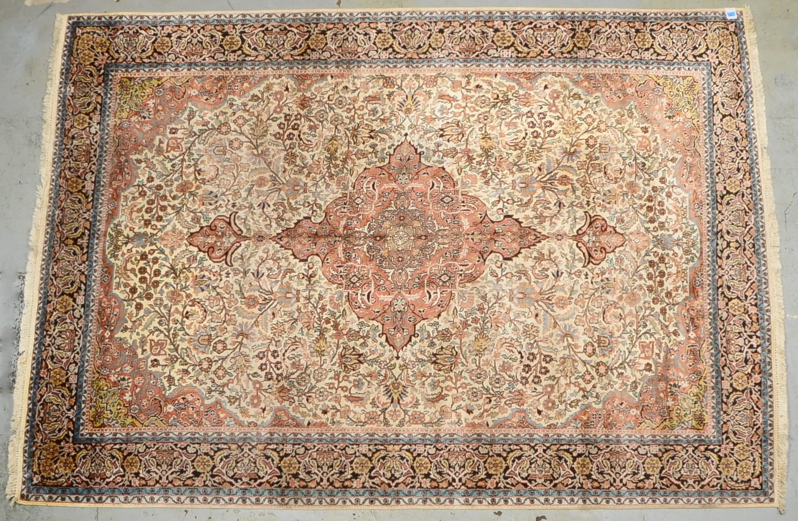 Kaschmir-Seidenteppich, mittelfeine Knüpfung, ringsum komplett - guter Zustand