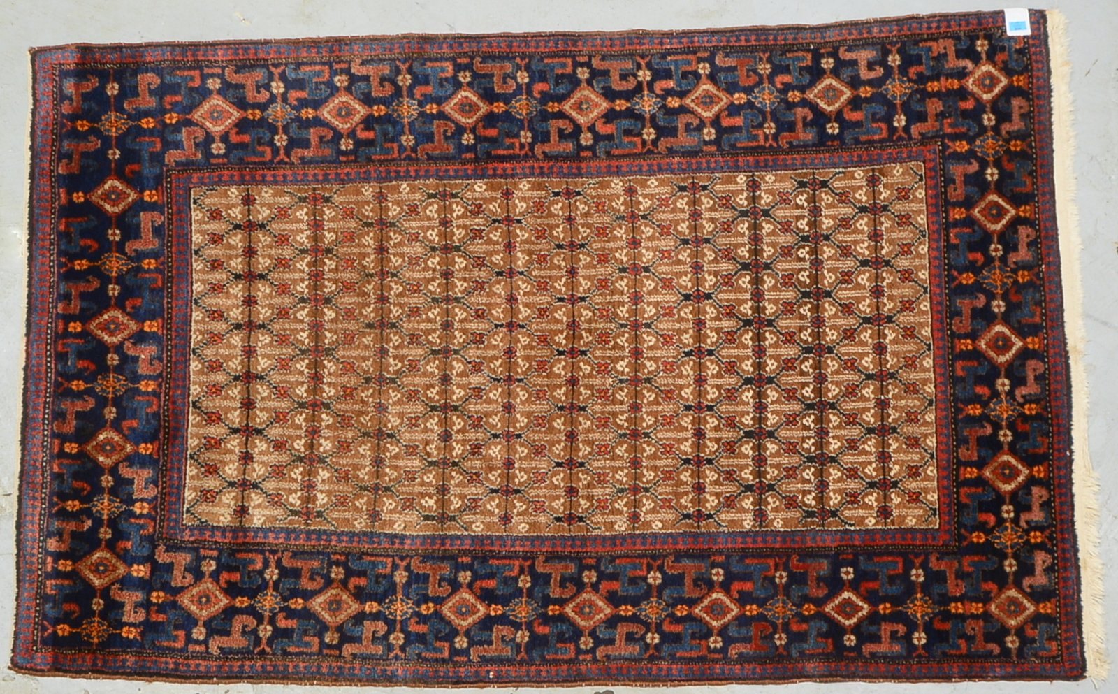 Koliali (Iran), Flor in gutem Erhaltungszustand; Maße 220 x 138 cm