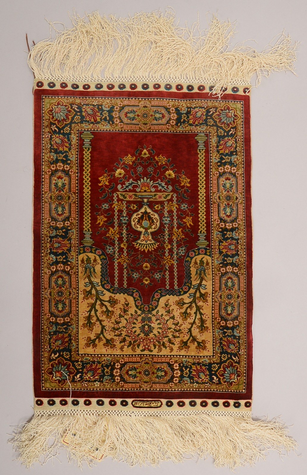 Kleine Özipek-Hereke, Seide auf Seide, ca. 2.250.000 Knoten - mit Zertifikat!