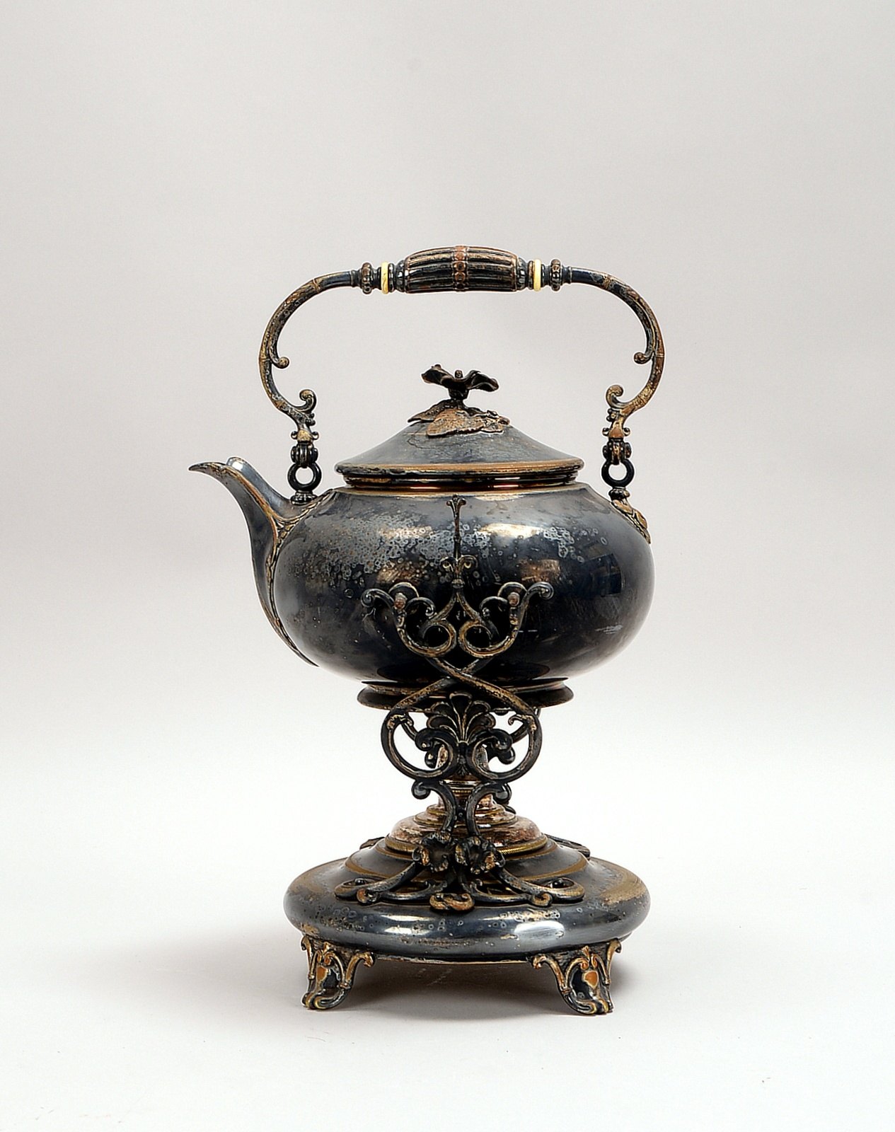 Christofle (Frankreich), Wasserkessel auf Rechaud/mit Brenner, versilbert; Höhe 36 cm