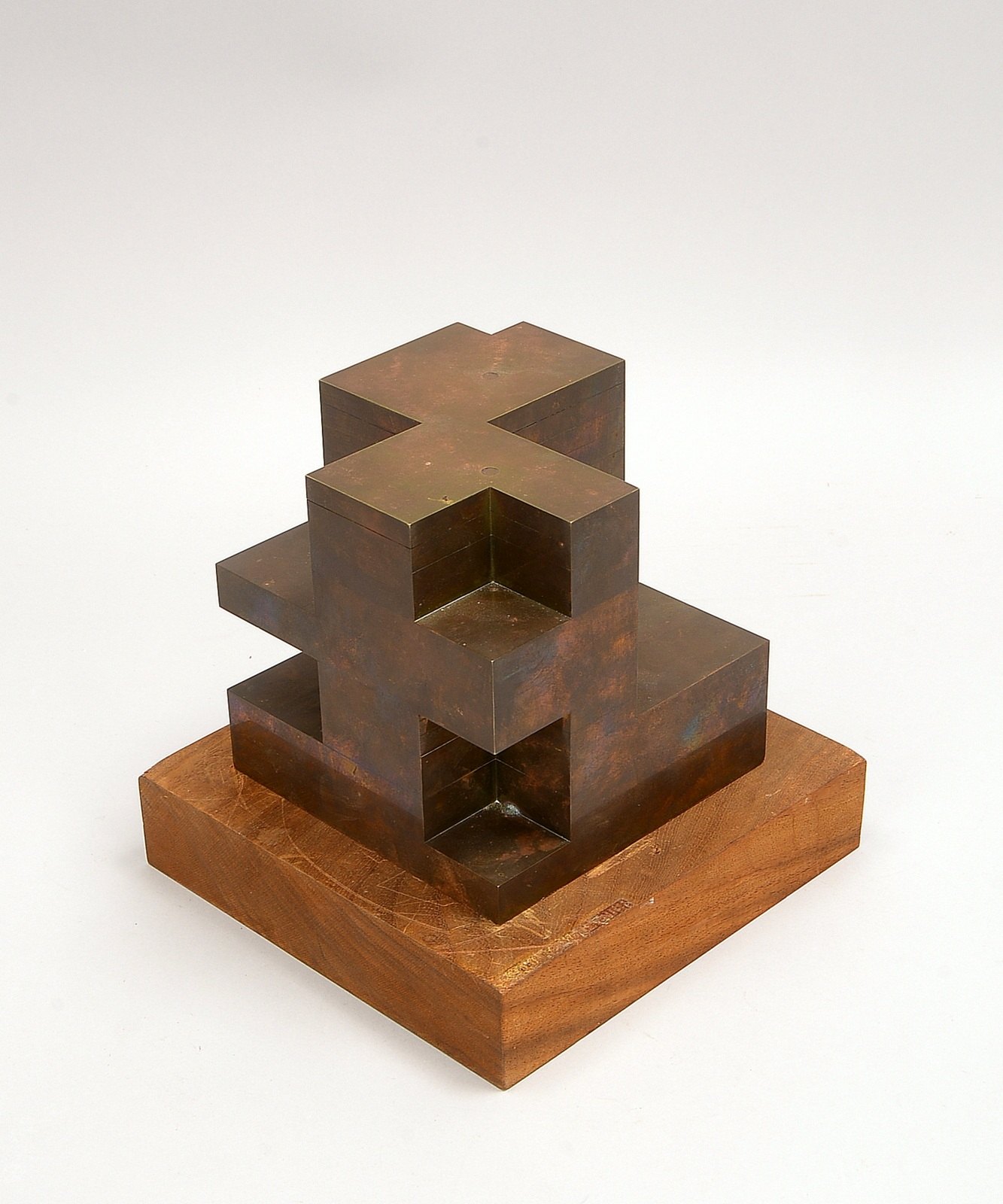Volten, André (1925 Andijk - 2002 Amsterdam), Bronzeplastik, 'O.T.', monogr.