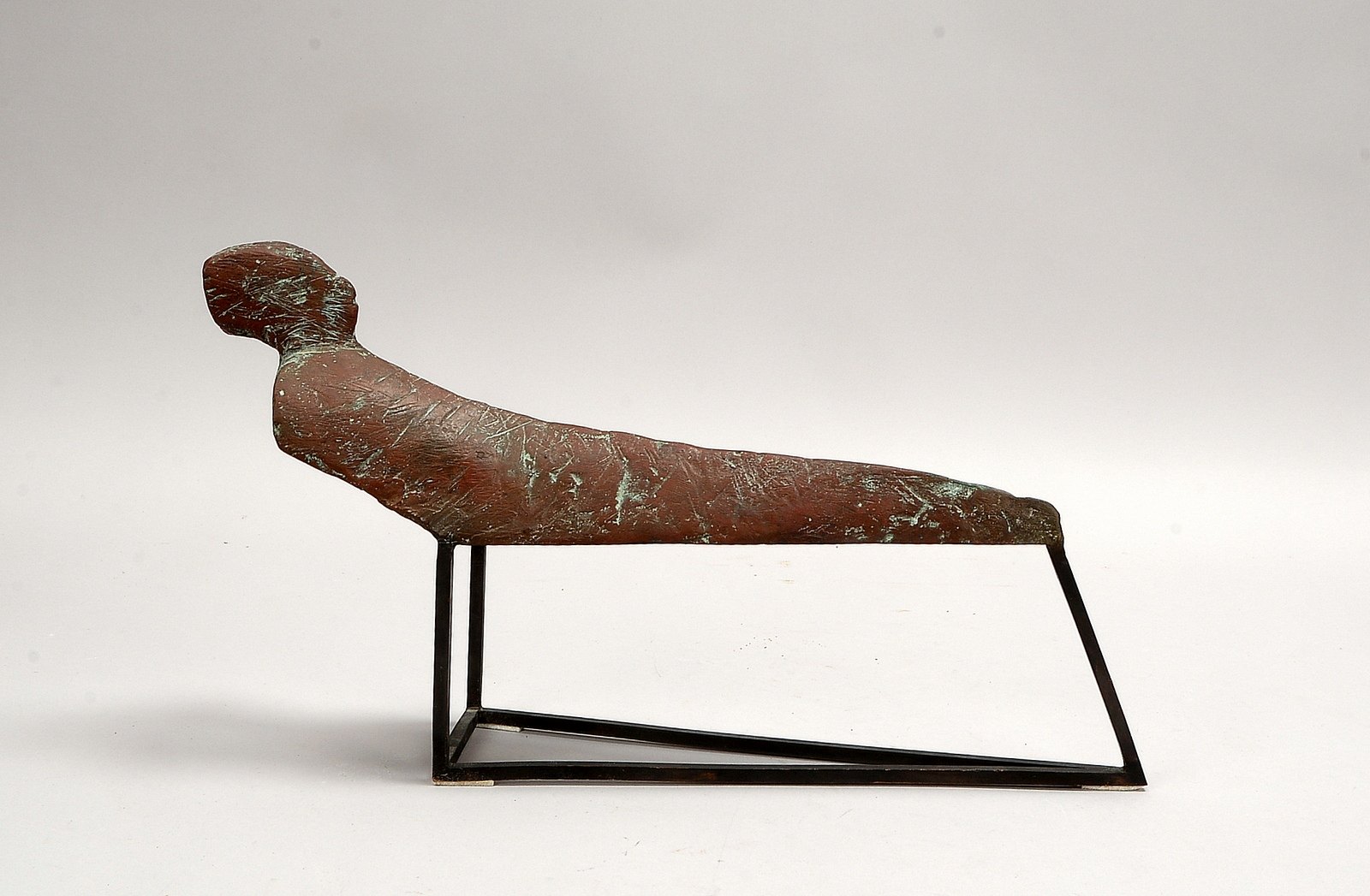 Müller, Hans-Joachim (*1952 Donaueschingen), Bronzeskulptur, 'Figur auf Gestell', monogr.