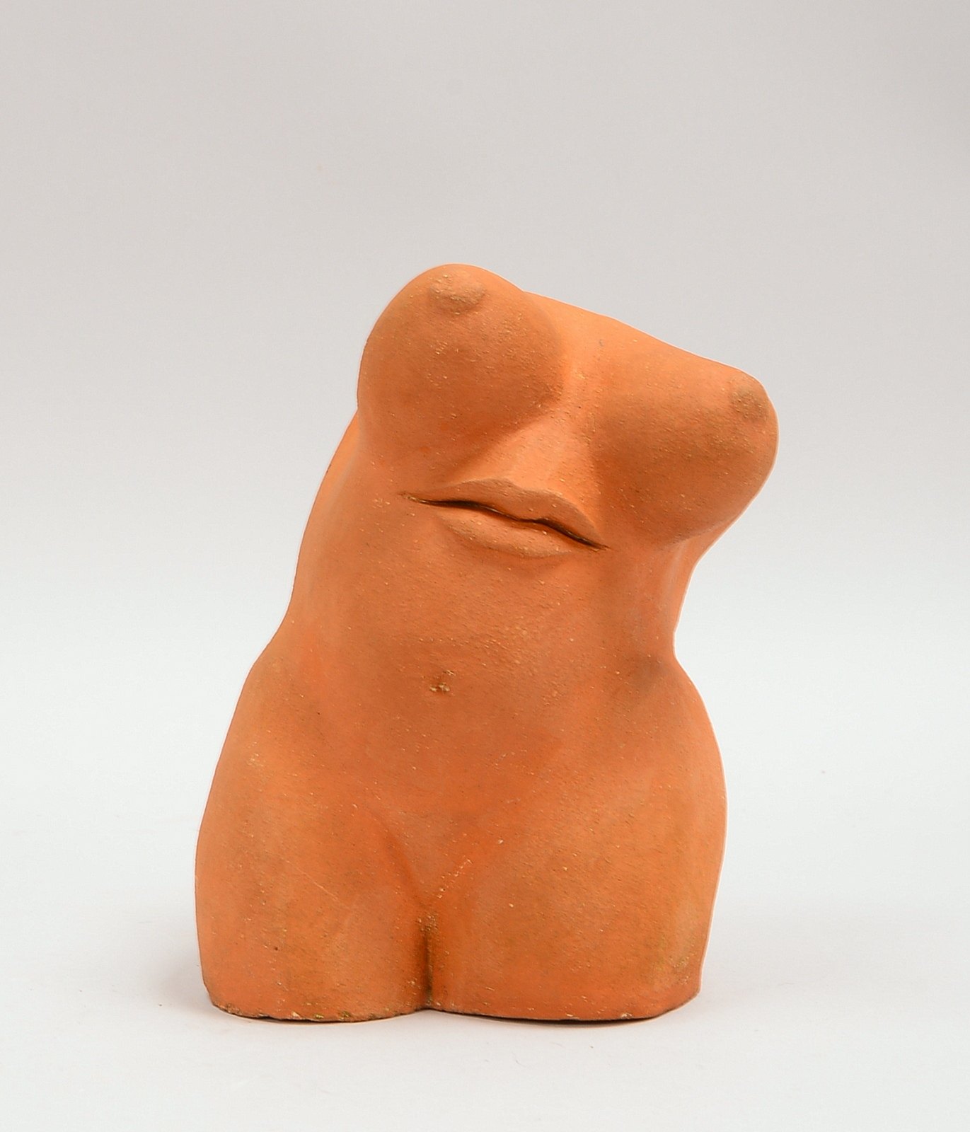 Keramikskulptur, 'Weibl. Torso' - mit Mund unterhalb der Brüste dargestellt, unsign.
