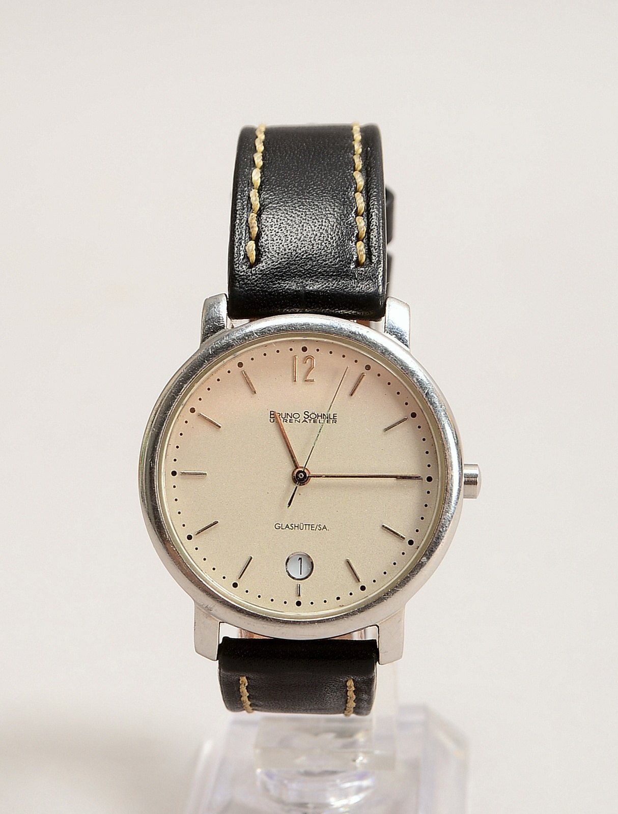 HAU Bruno Söhnle/Glashütte, Quarz, Edelstahl-Gehäuse an Lederarmband - ungeprüft
