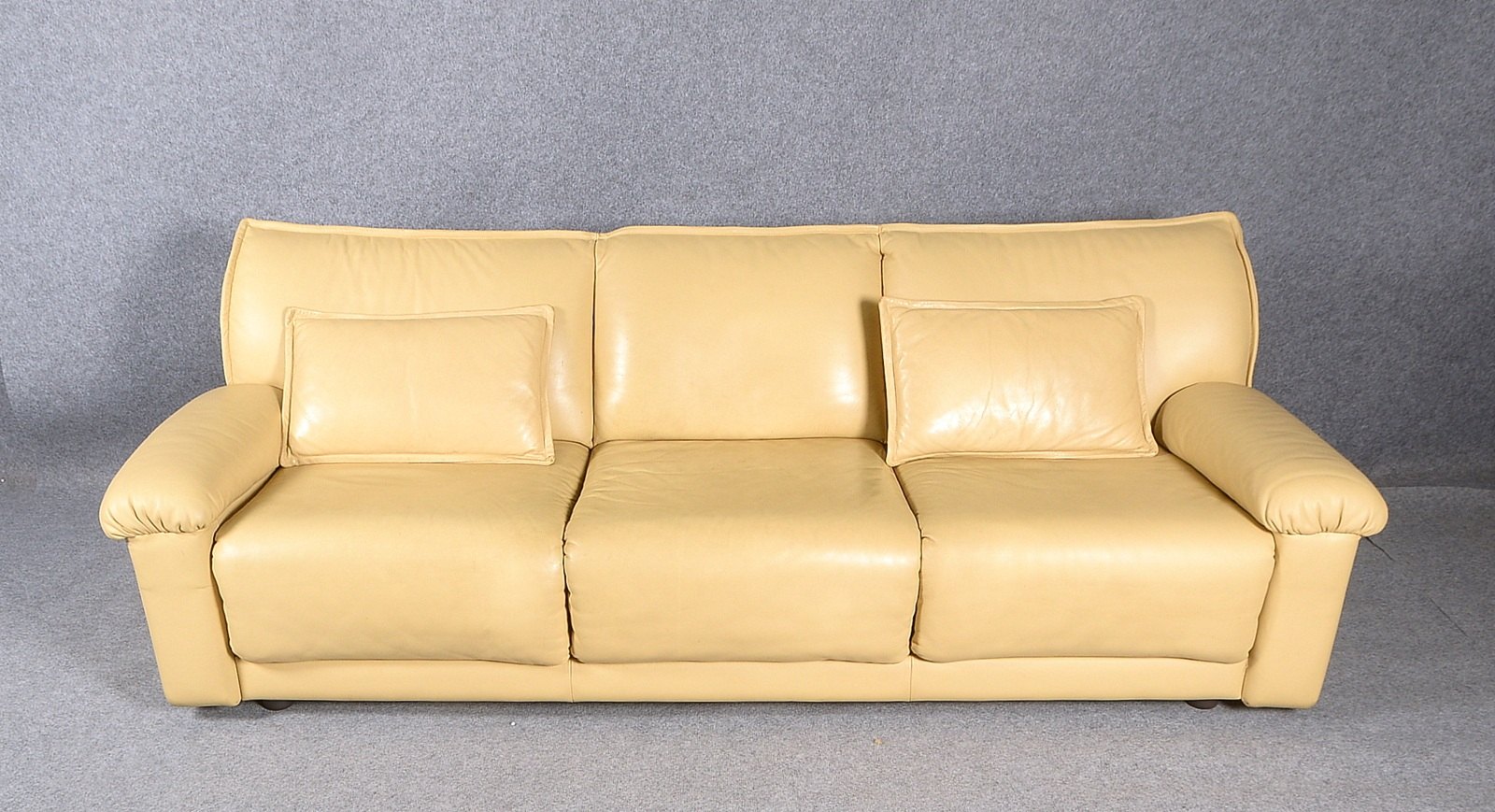 Rolf Benz, Designer-Sofa/Dreisitzer, beigef. Nappaleder, mit Schlaffunktion