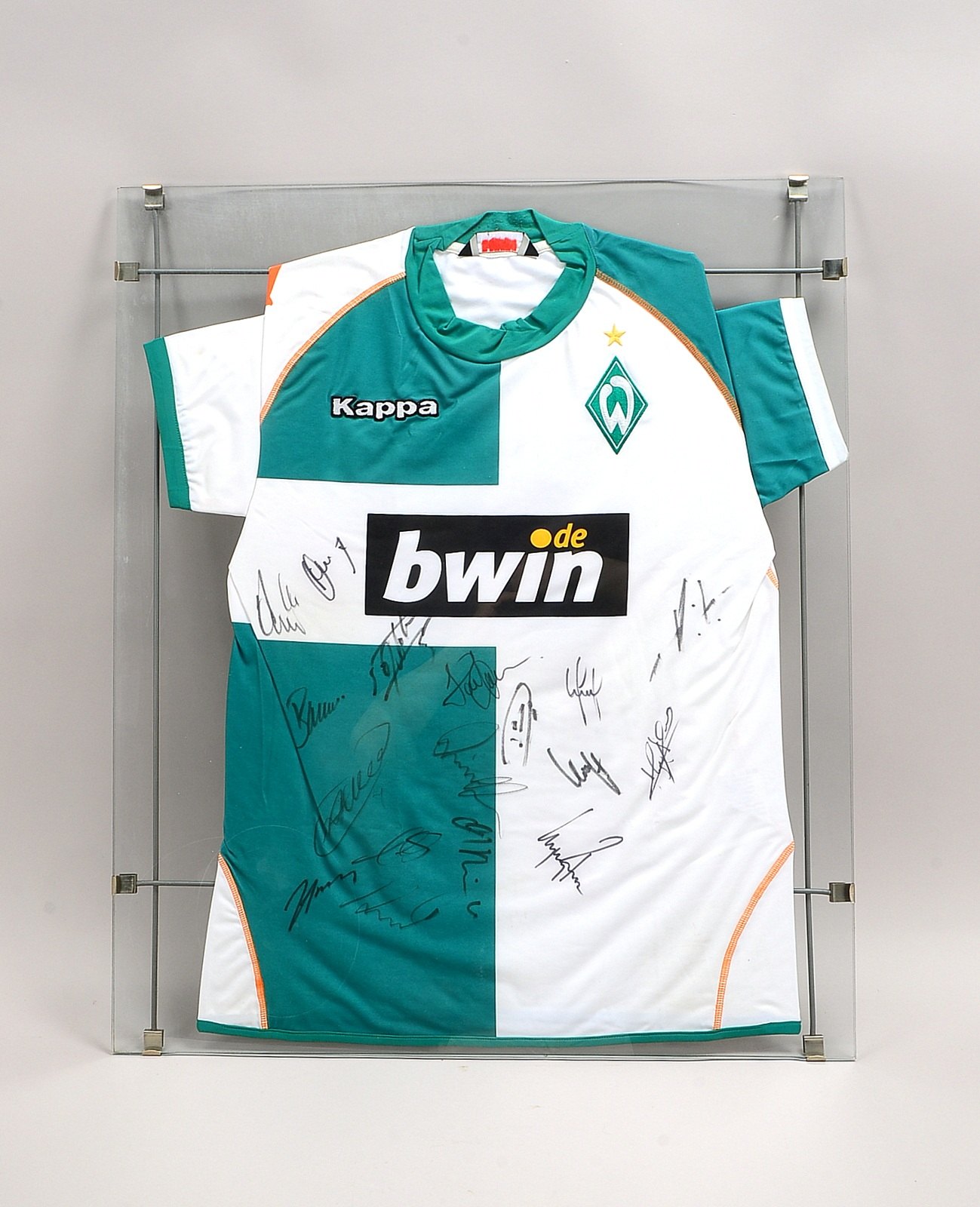 Heimtrikot 'Werder Bremen - 2006/2007', Nr. '11', mit 16x Spieler-Autogrammen!
