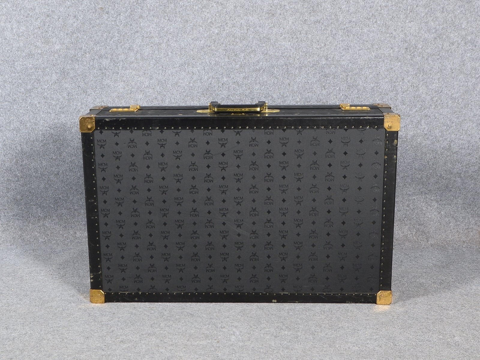 MCM-Koffer (1980er Jahre), Monogrammtextil, Kanten lederverstärkt, Messingbeschl.