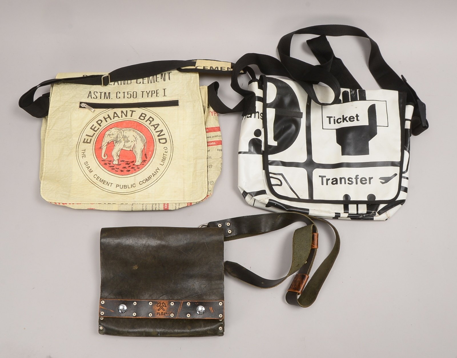3 Designer-Schultertaschen, verschiedene Materialien und Ausf.
