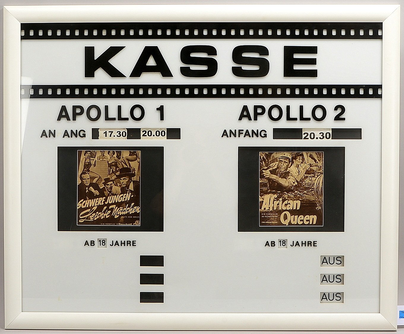 Kino-Anzeigetafel, Kunststoff und Acryl, Programm-Ankündigungen, hinter Glas