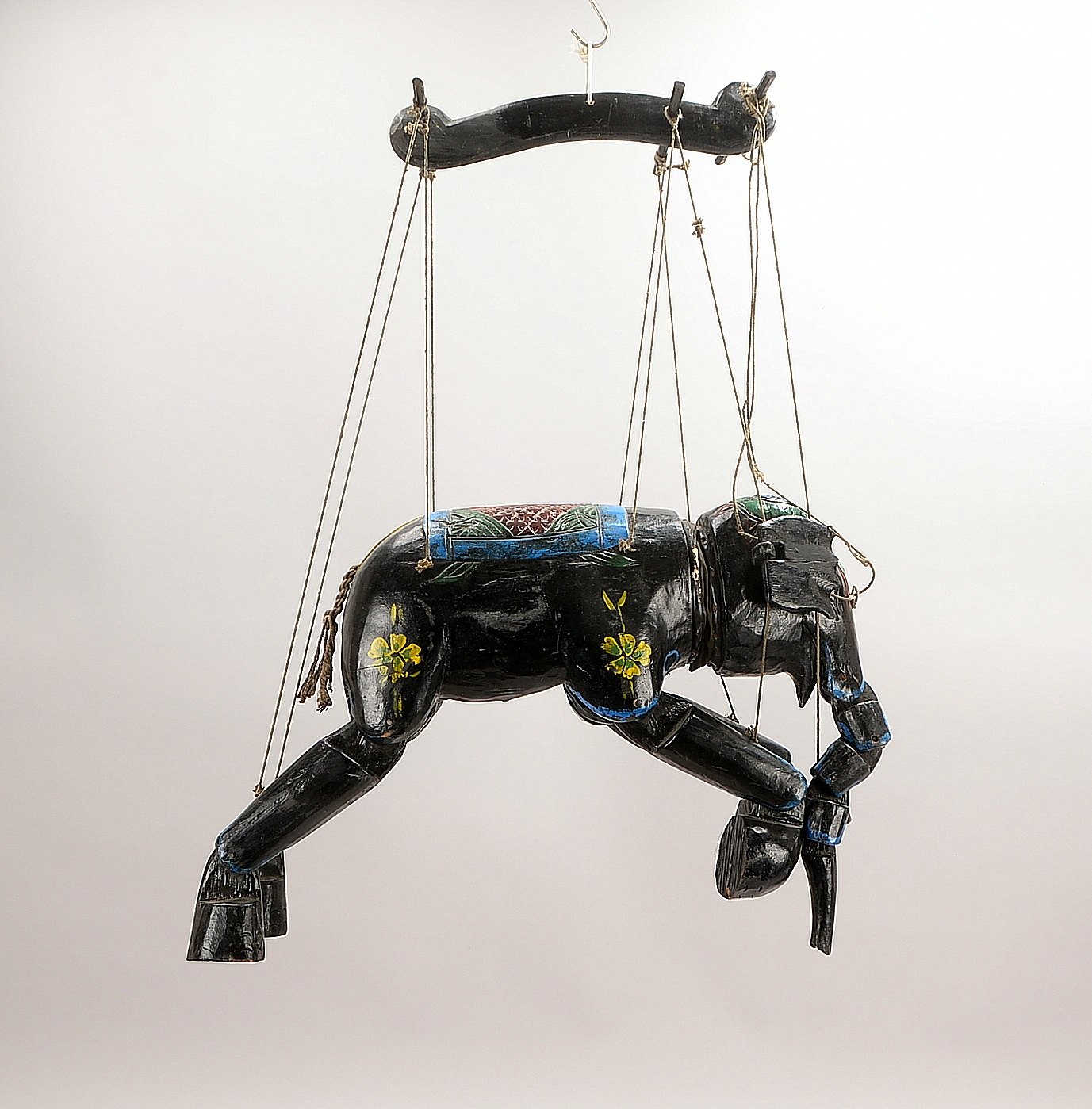 Holz-Marionette, 'Elefant', Hals/Ohren bewegl., Rüssel/Beine mehrgliedrig, polychr.