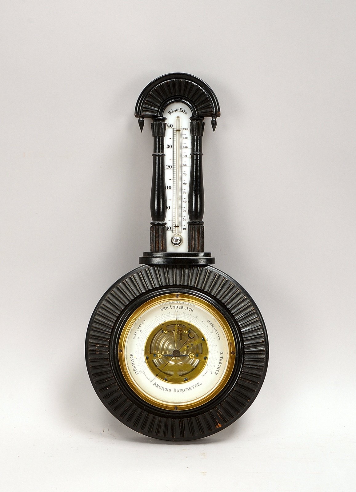 Wandbarometer (Gründerzeit), im Nussbaum-Gehäuse/schwarz gebeizt; Länge 45 cm