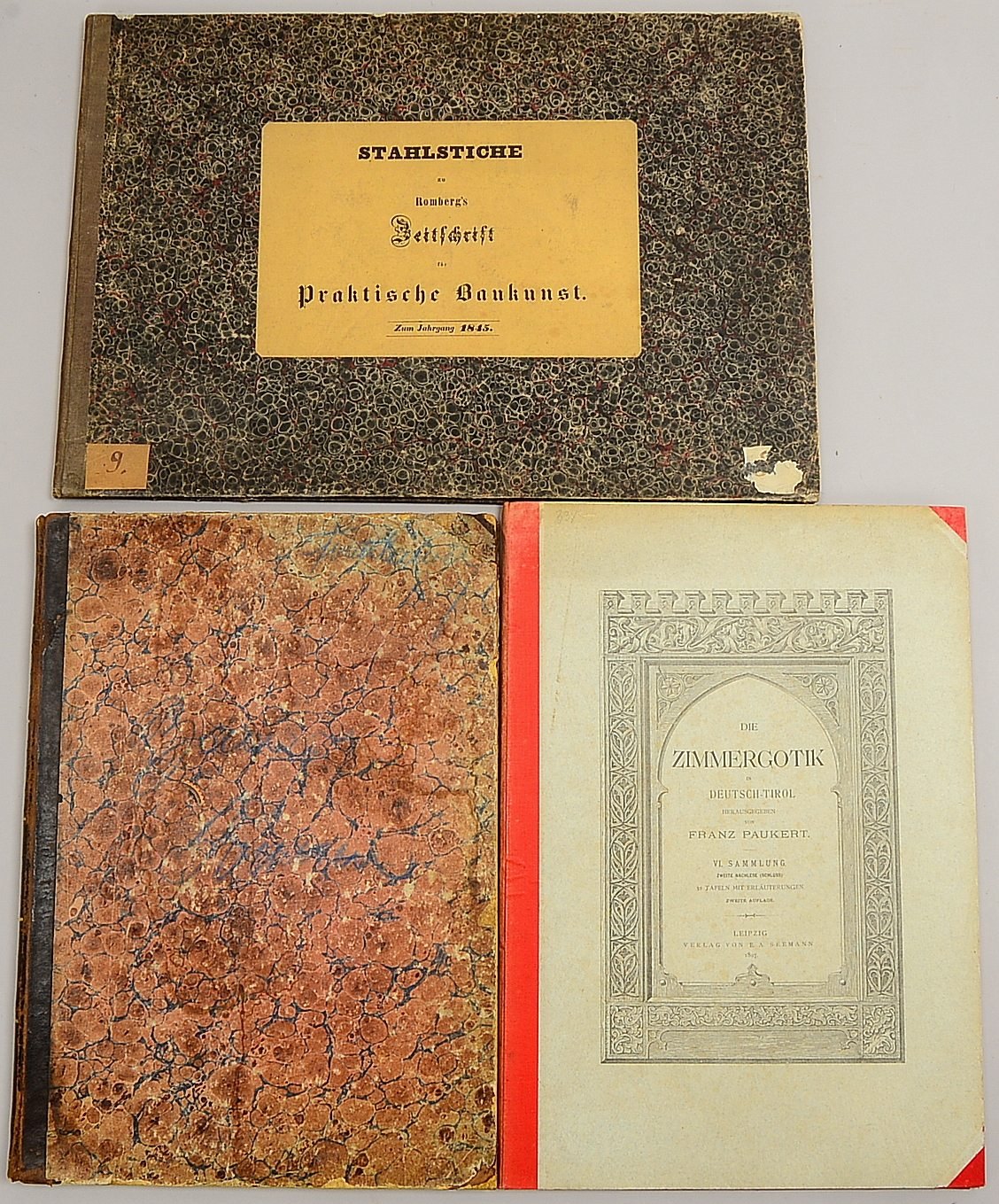 3 antiquarische Bände ('Architektur'): 'Stahlstiche... Praktische Baukunst', u.a.