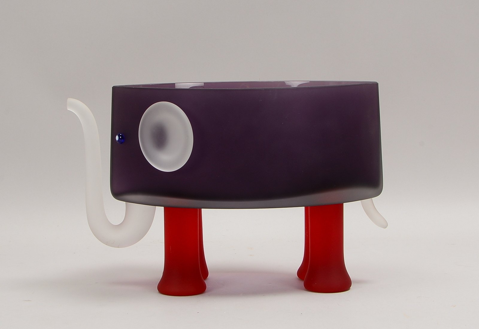 Glasstudio Borowski, figürliche Zierschale, 'Elefant', verschiedenf. Glas/mattiert; Höhe 22 cm