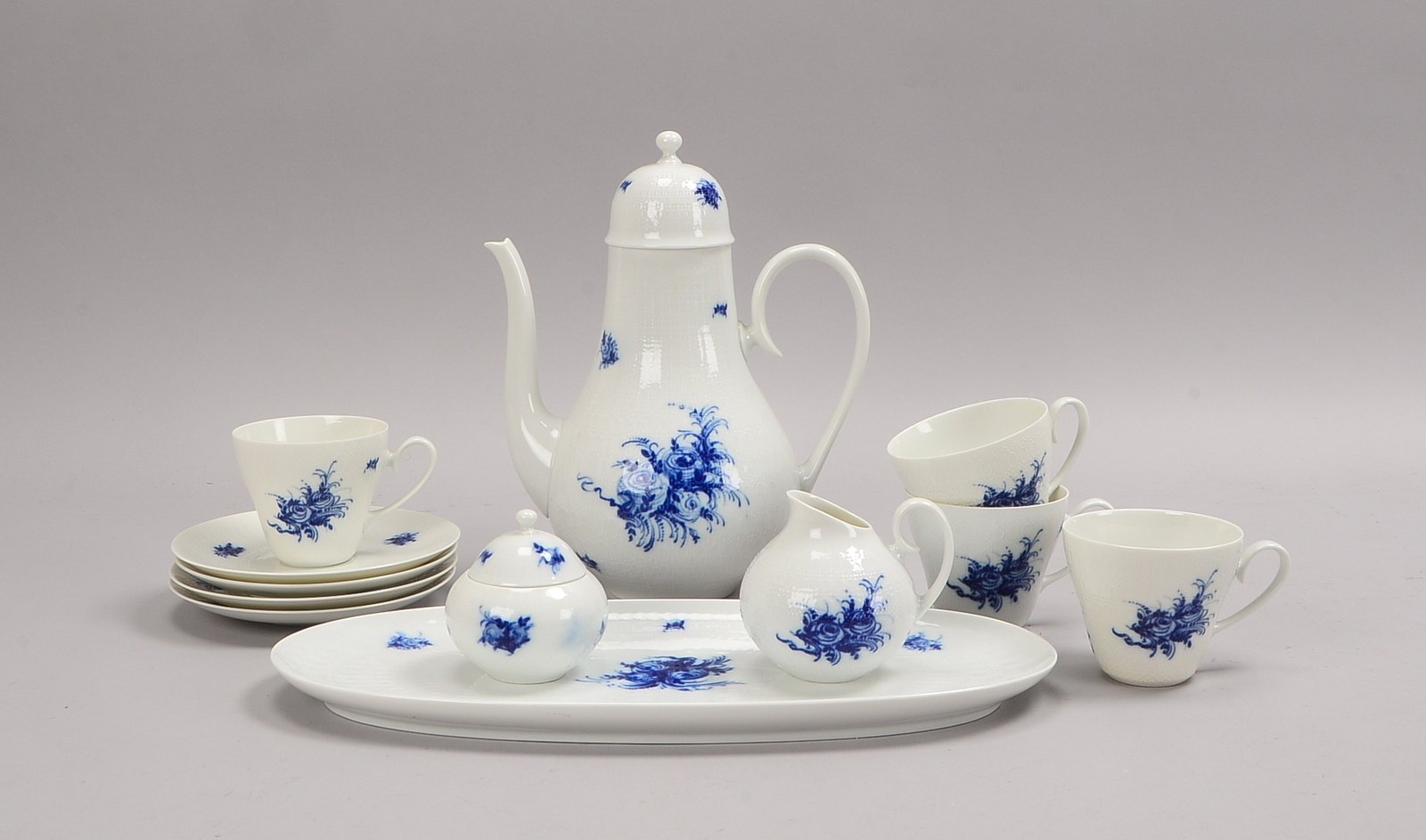 Rosenthal, Porz.-Kaffeeservice, Form 'Romanze', Dekor 'Blaue Rose', für 4 Pers.
