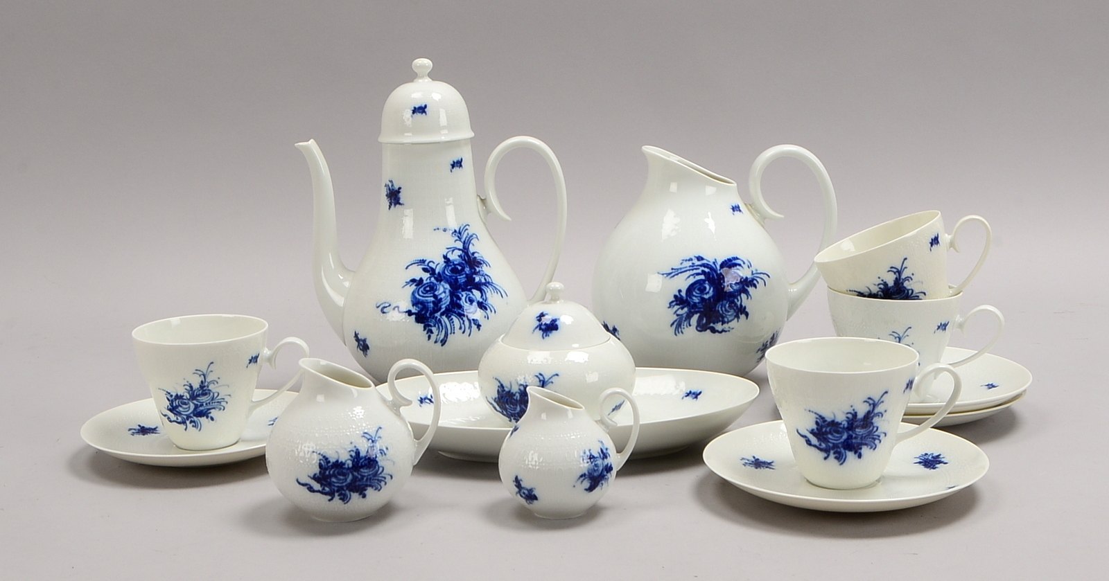Rosenthal, Porz.-Kaffeeservice, Form 'Romanze', Dekor 'Blaue Rose', für 4 Pers.