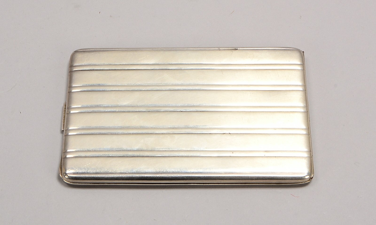 Zigarettenetui, 925 Sterlings., flaches profiliertes Etui/mit scharn. Deckel; Gew. 174 g