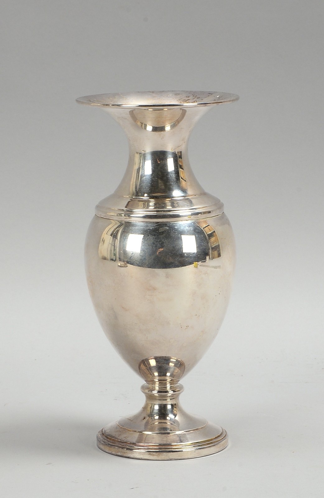 Greggio/Italien, Tischvase, 800 Silber, ovoide Form; Höhe 22 cm, Gew. 362 g