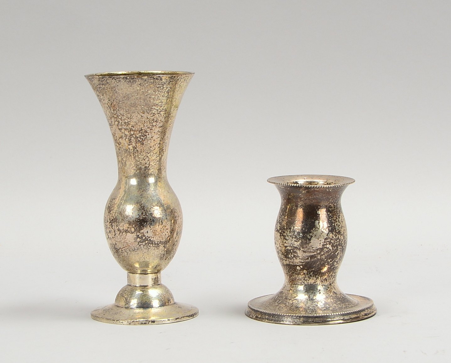 Vase, 800 Sterlingsilber, Höhe 18 cm, und Kerzenleuchter, 925 Sterlingsilber; Gew. 248 g