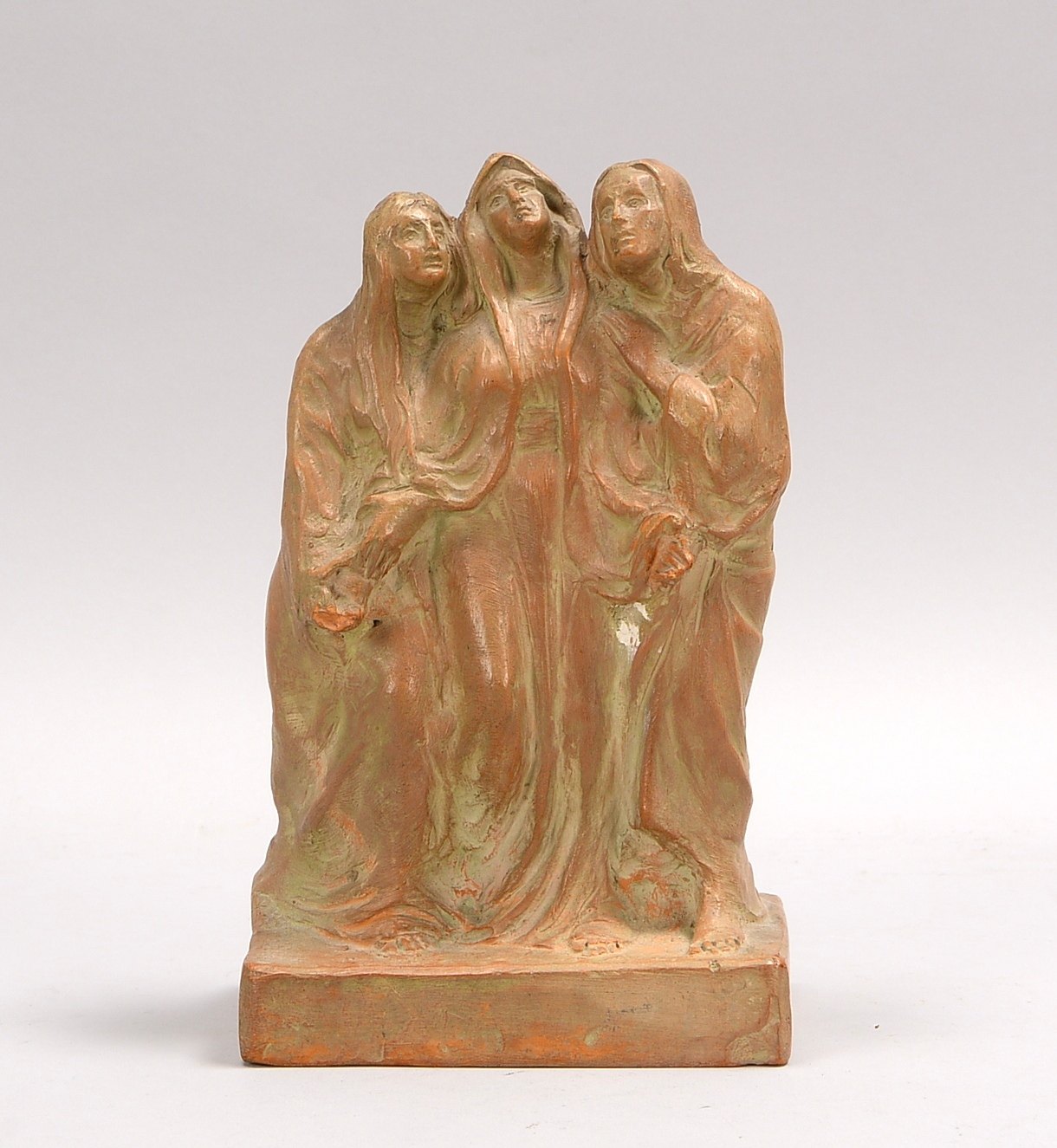 Bebnowski, W., Terrakotta-Figurengruppe, 'Maria Dolorosa', sign./dat.; Höhe 24 cm