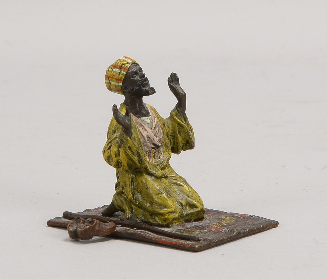 F. Bergmann/Wien, kl. Bronzefigur/sog. 'Teppichbronze', 'Reitender Araber', sign.; Höhe 8 cm