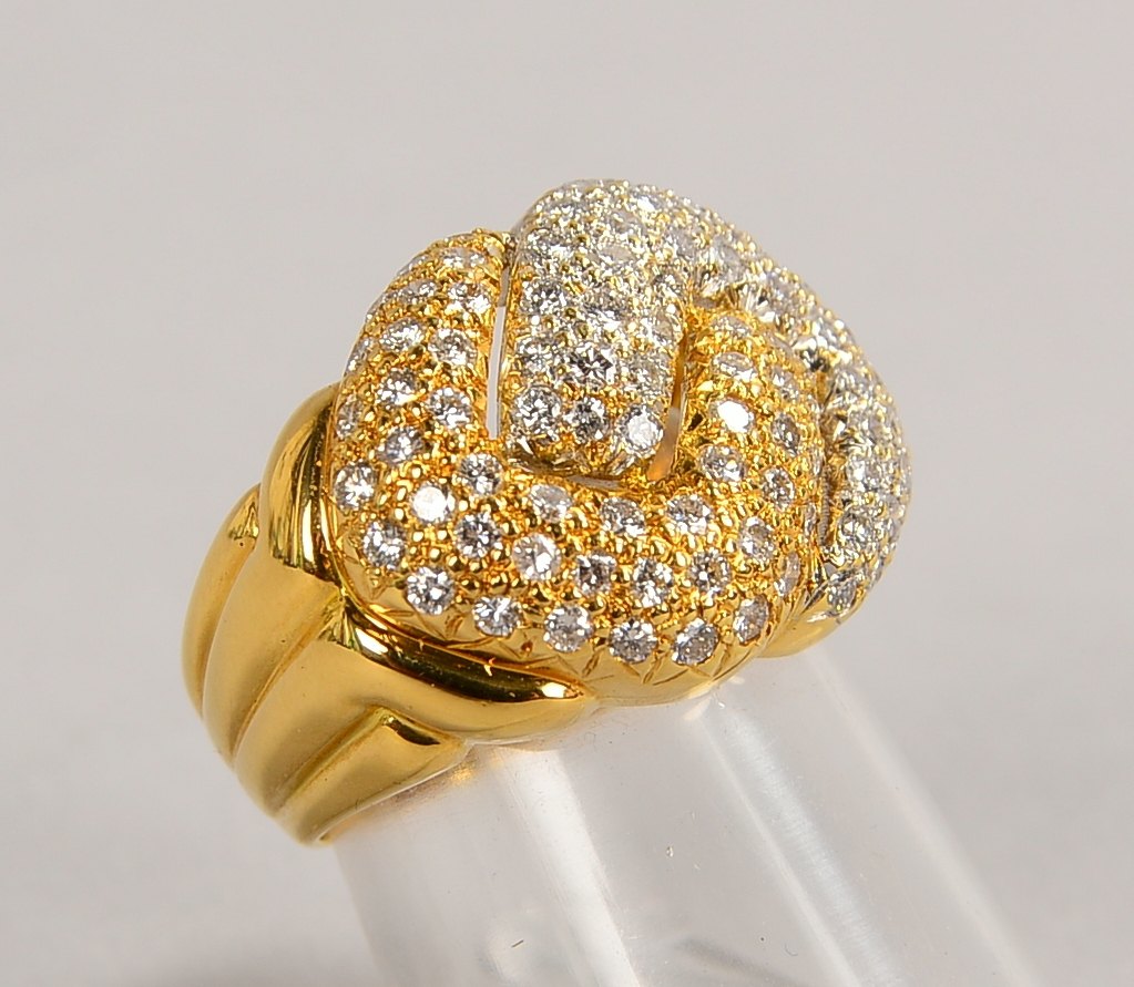 Ring, 750 GG/WG (gest.), mit 94x Brill./ca. 2,35 ct, Farbe 'F-G', 'LR-Vvs'; Gew. 10,74 g