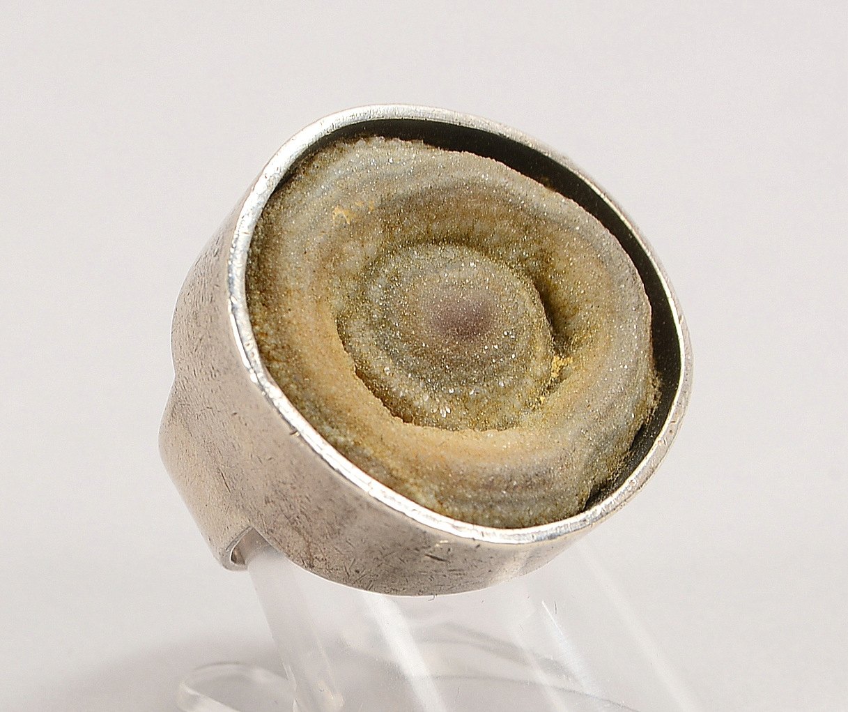 Hadfried Rinke, Designer-Ring, Silber, besetzt mit Chalcedon-Druse; RG 56, Gew. 17,70 g