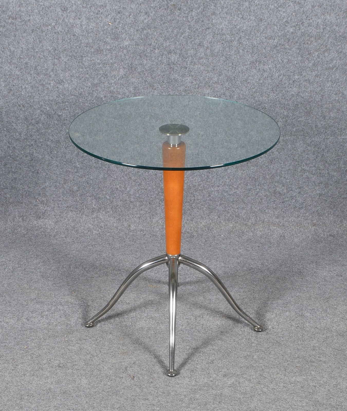 Calligaris/Italien, Designer-Beistelltisch, Holz und Aluminium, mit runder Glasplatte