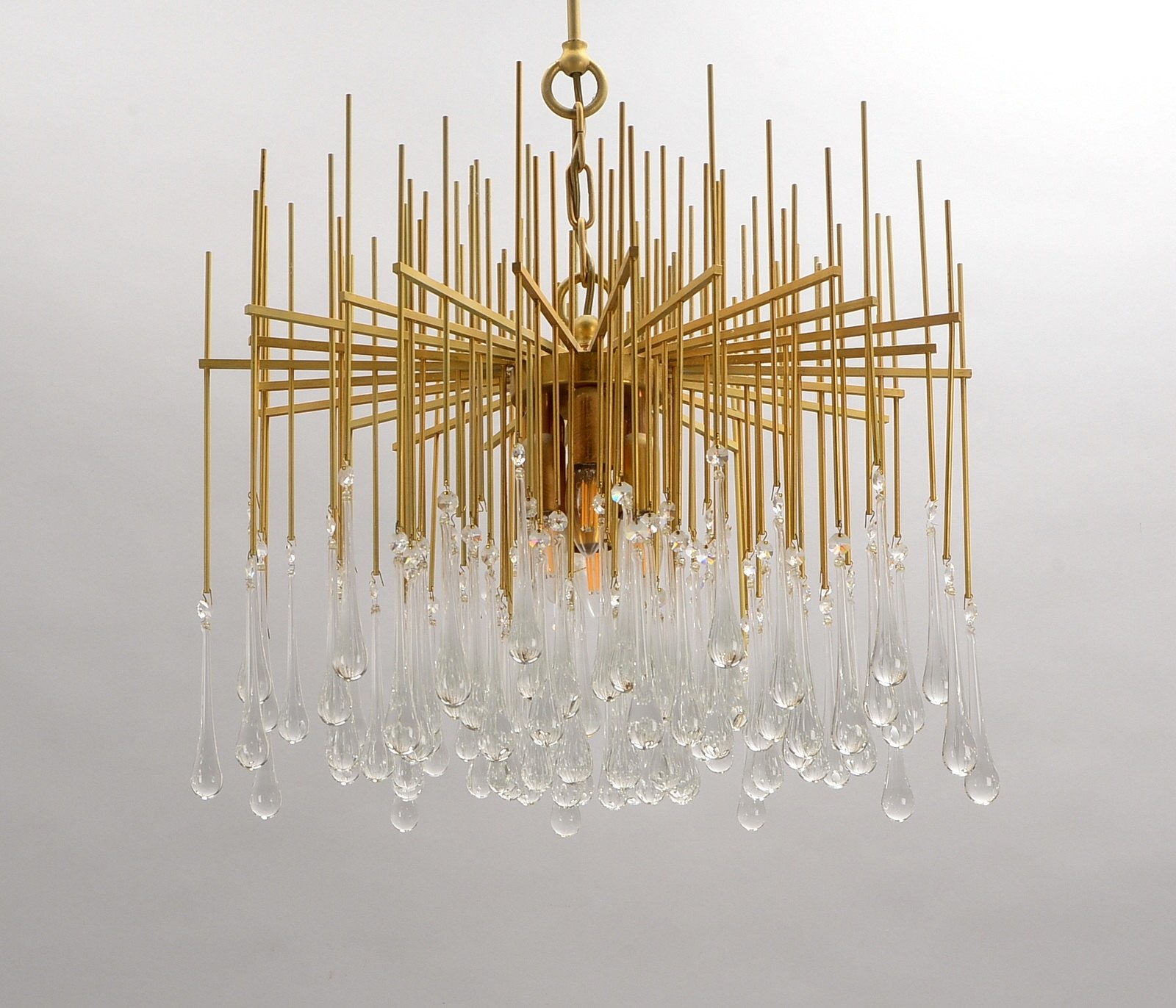 Deckenleuchter, 2-fl., Messinggestell mit Kristallglas-Behang/tropfenförmig; Ø 53 cm