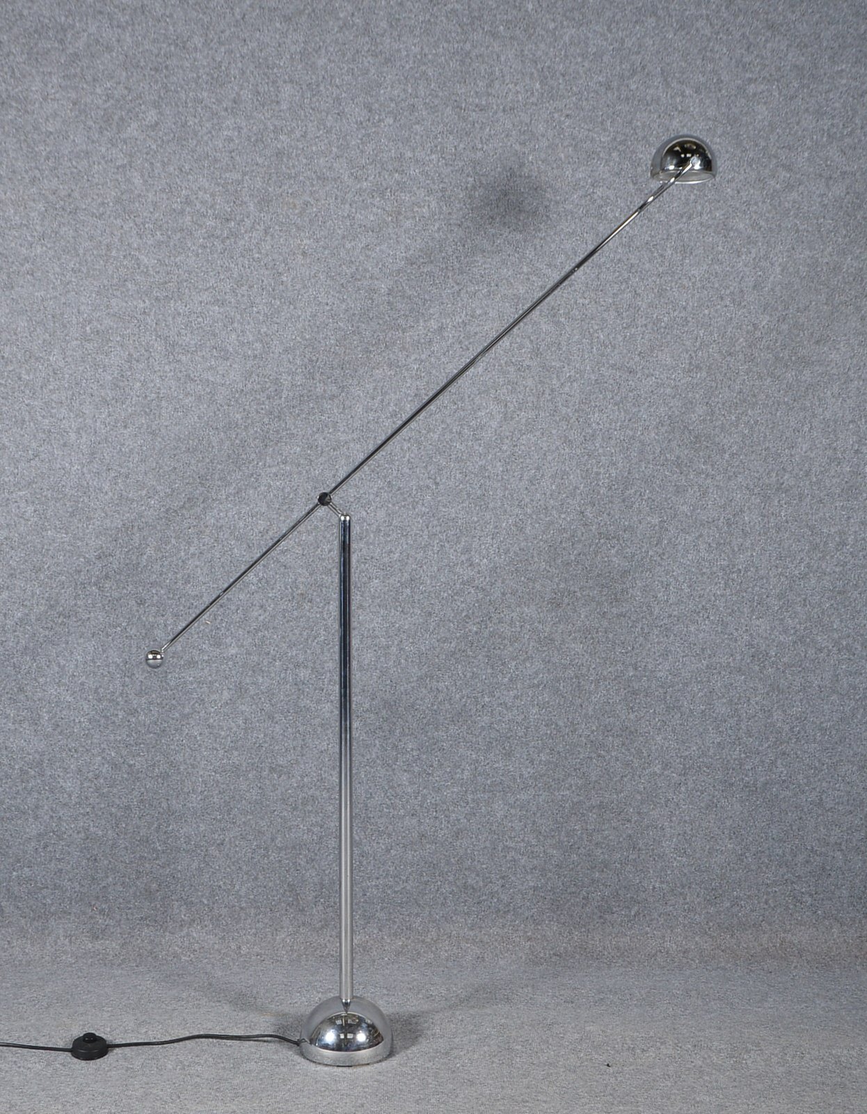 Hustadt Leuchten, Halogen-Stehlampe, verchr. Stahlrohr, schwenkbar, mit Schnurschalter