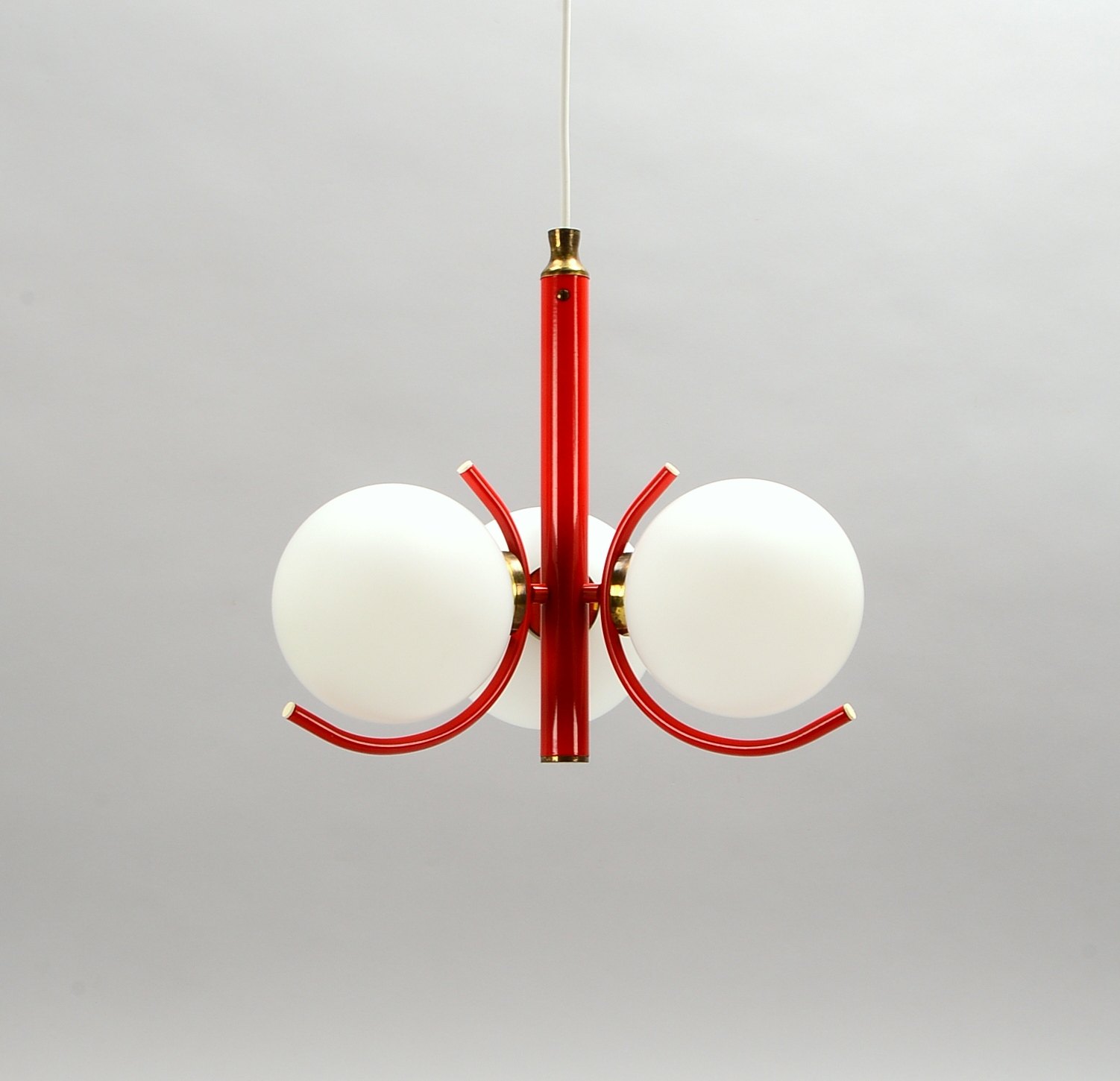 'Sputnik'-Hängelampe, 3-fl./3x Milchglas-Kugeln, Entw. Richard Essig; Ø 34 cm