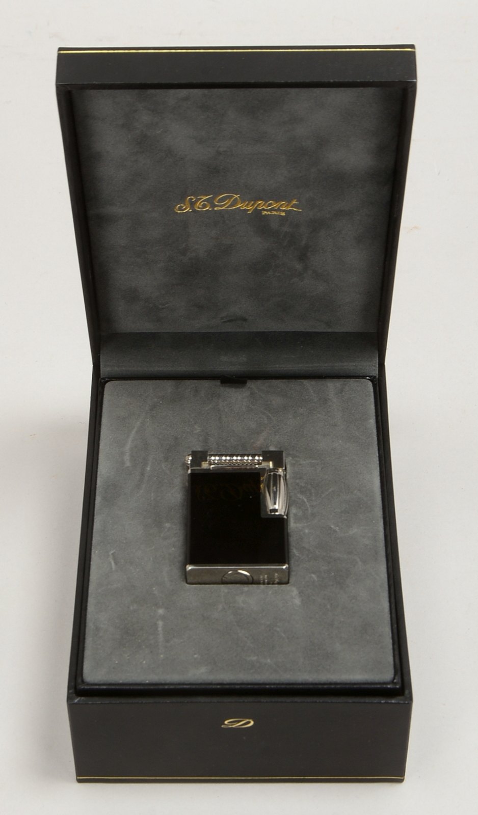Dupont-Feuerzeug, 'Maharadja', Aufl.-Nr. '51/1.500', Palladium/schwarzer Chinalack