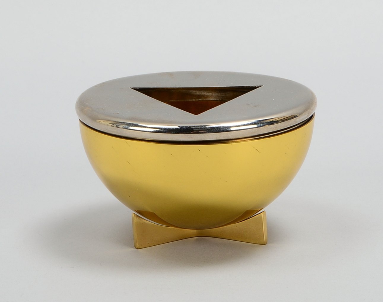 Tecnolumen, Aschenbecher 'MB24', numm. '465', Entw. Marianne Brandt; Ø 10 cm