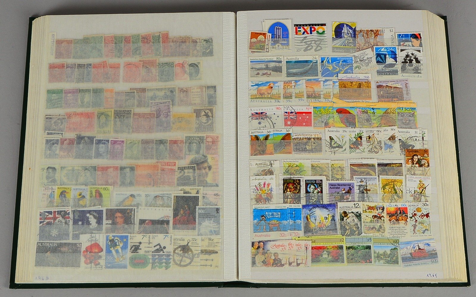 Briefmarken (Vermischtes): 'Alle Welt', 'USA'/'Übersee', viele ältere Ausg. - im 32-s. Album