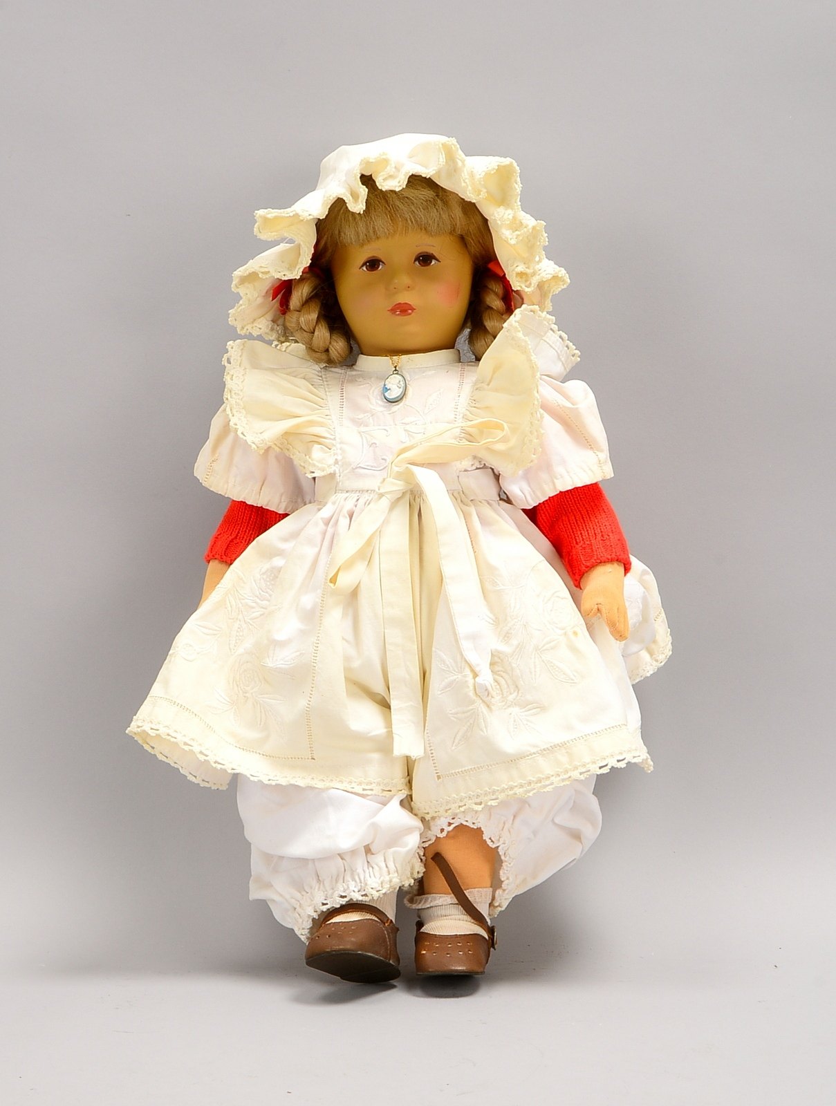 Käthe Kruse-Sammlerpuppe, gemarkt und dat. 'Nov. 1984', mit Bekleidung; Höhe 47 cm
