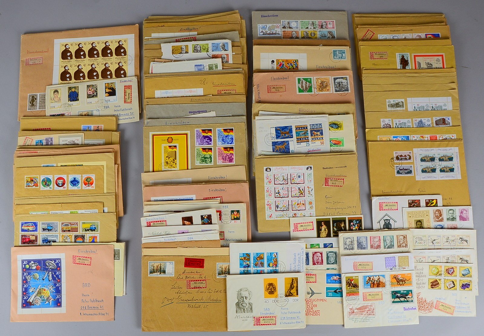 Briefmarkensammlung ('DDR'): Einschreibebriefe/gestempelt, Eilbriefe, u.a., 296 Stück