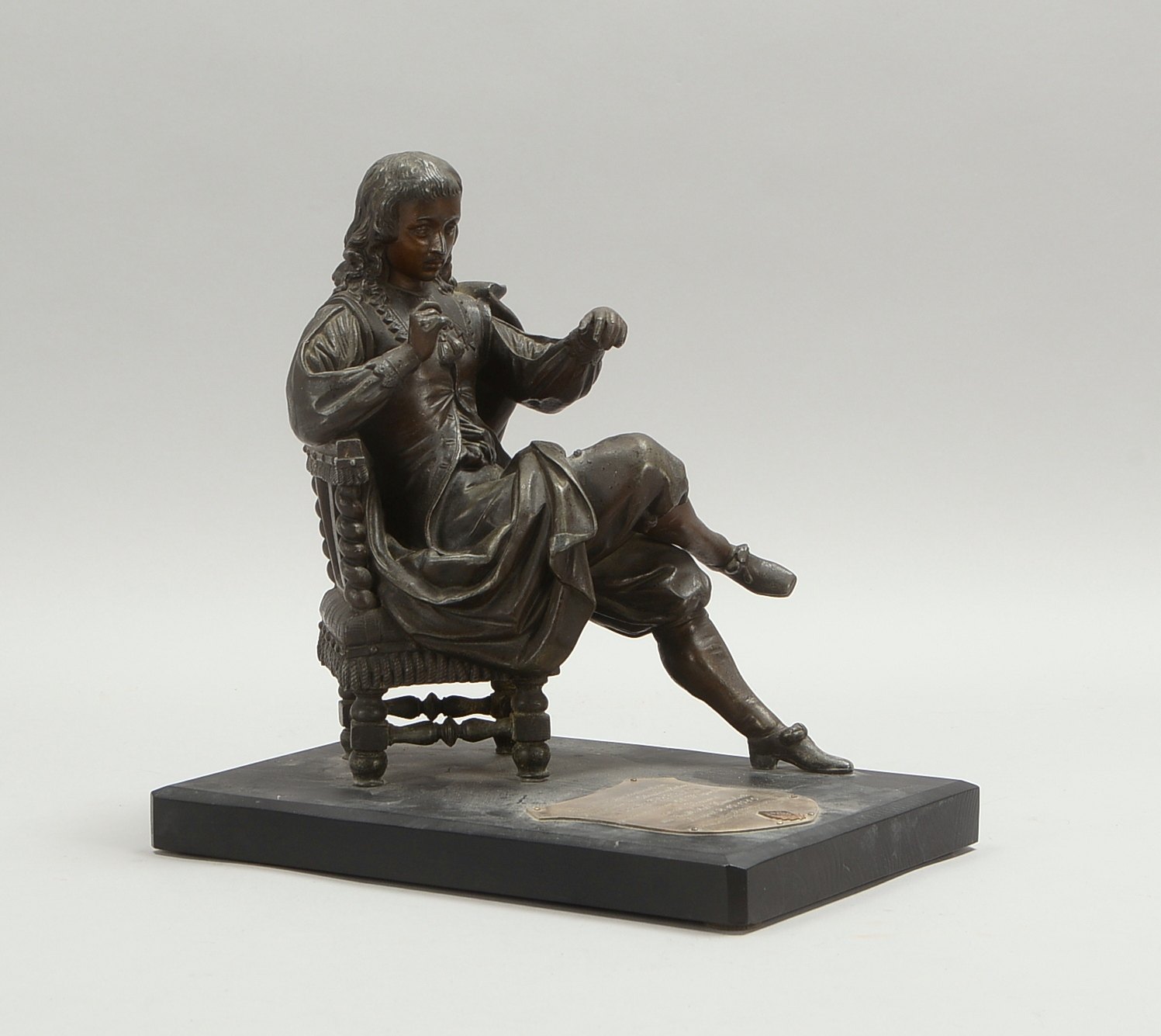 Ehrenskulptur (II. WK - überreicht an Offizier, 1940), auf Holzsockel, mit Widmung