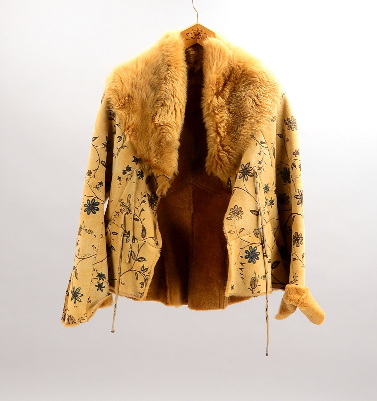Roberto Cavalli, Designer-Kurzjacke, Leder, flor. Printdekor, mit Fellkragen; Größe 'M'