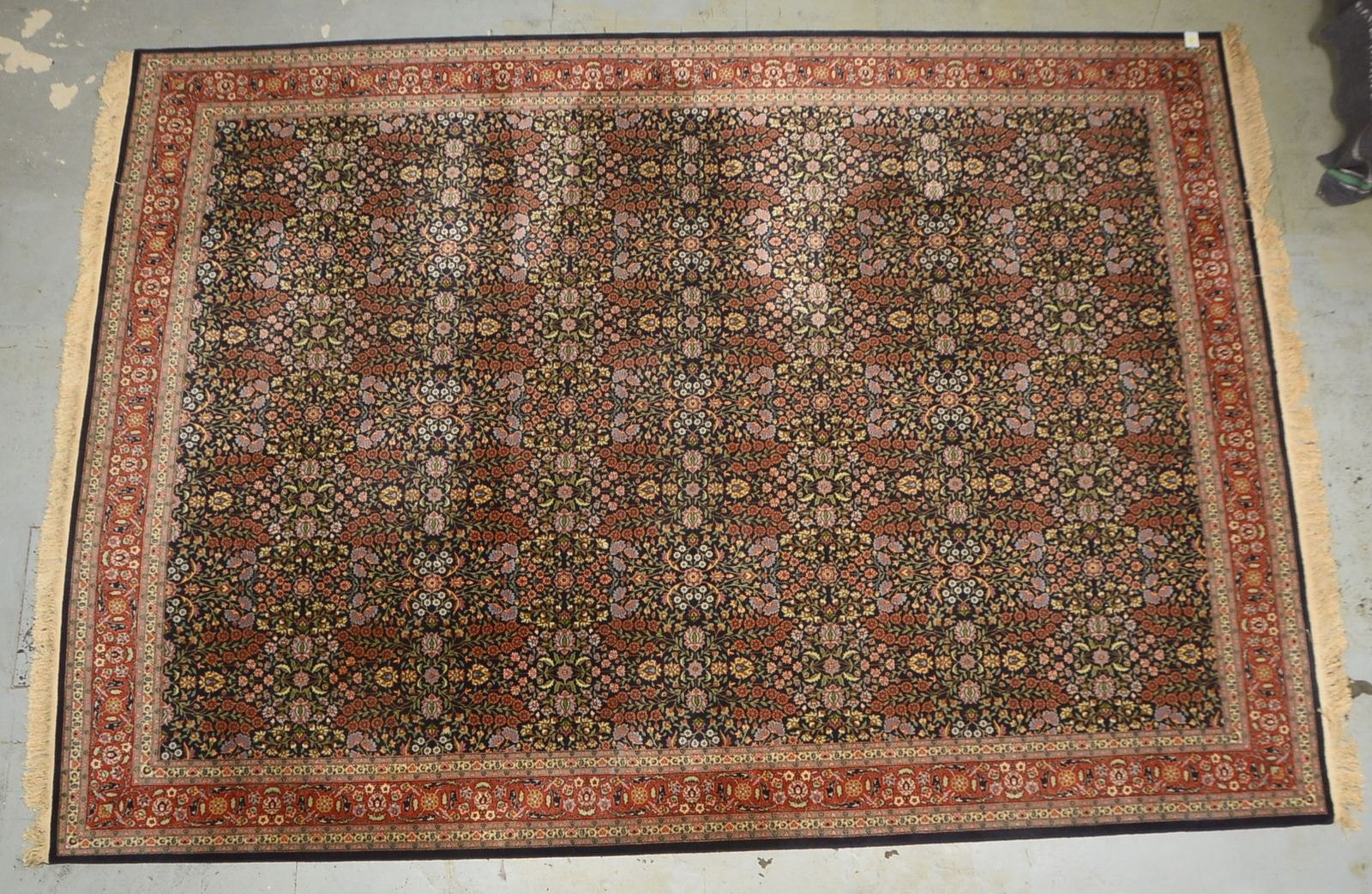 Hereke (Türkei), mittelfeine bis feine Kn., floral durchgemustert, sign.; Maße 425 x 303 cm
